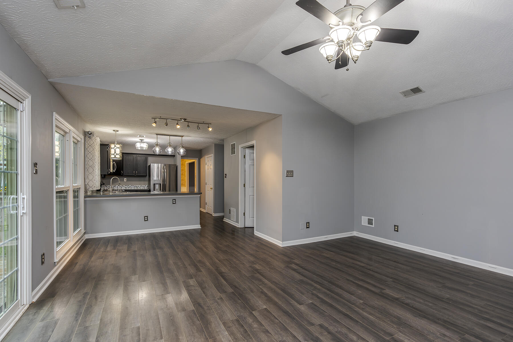 4013 Barnard Drive