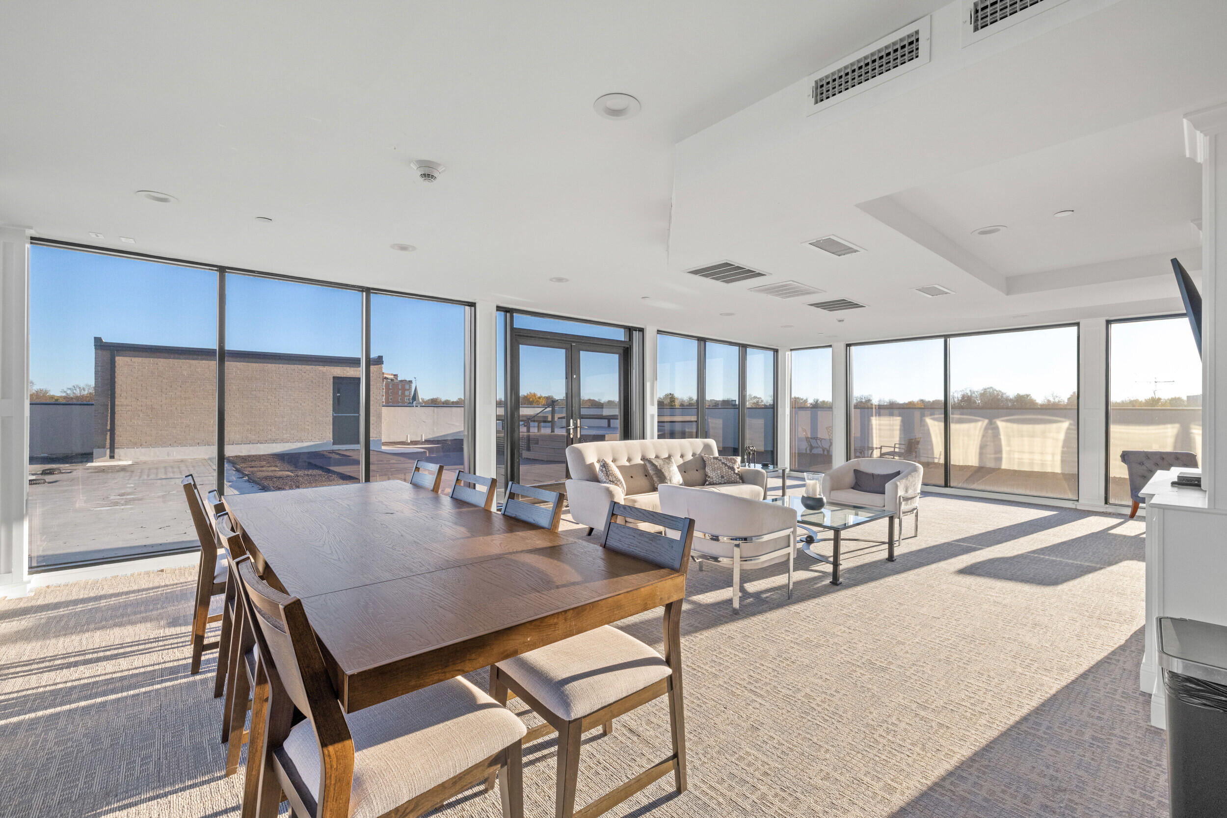 369 East Main Street Unit: 306