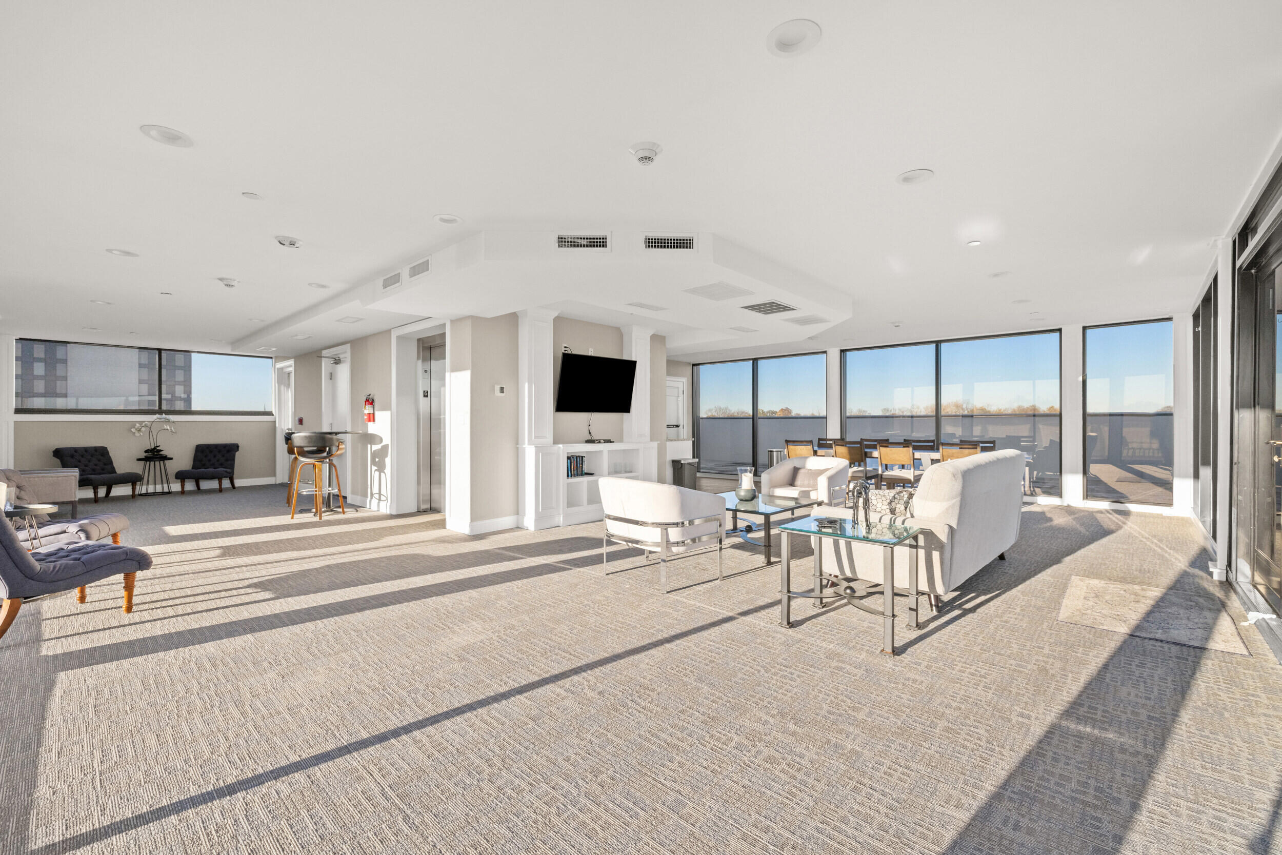 369 East Main Street Unit: 306