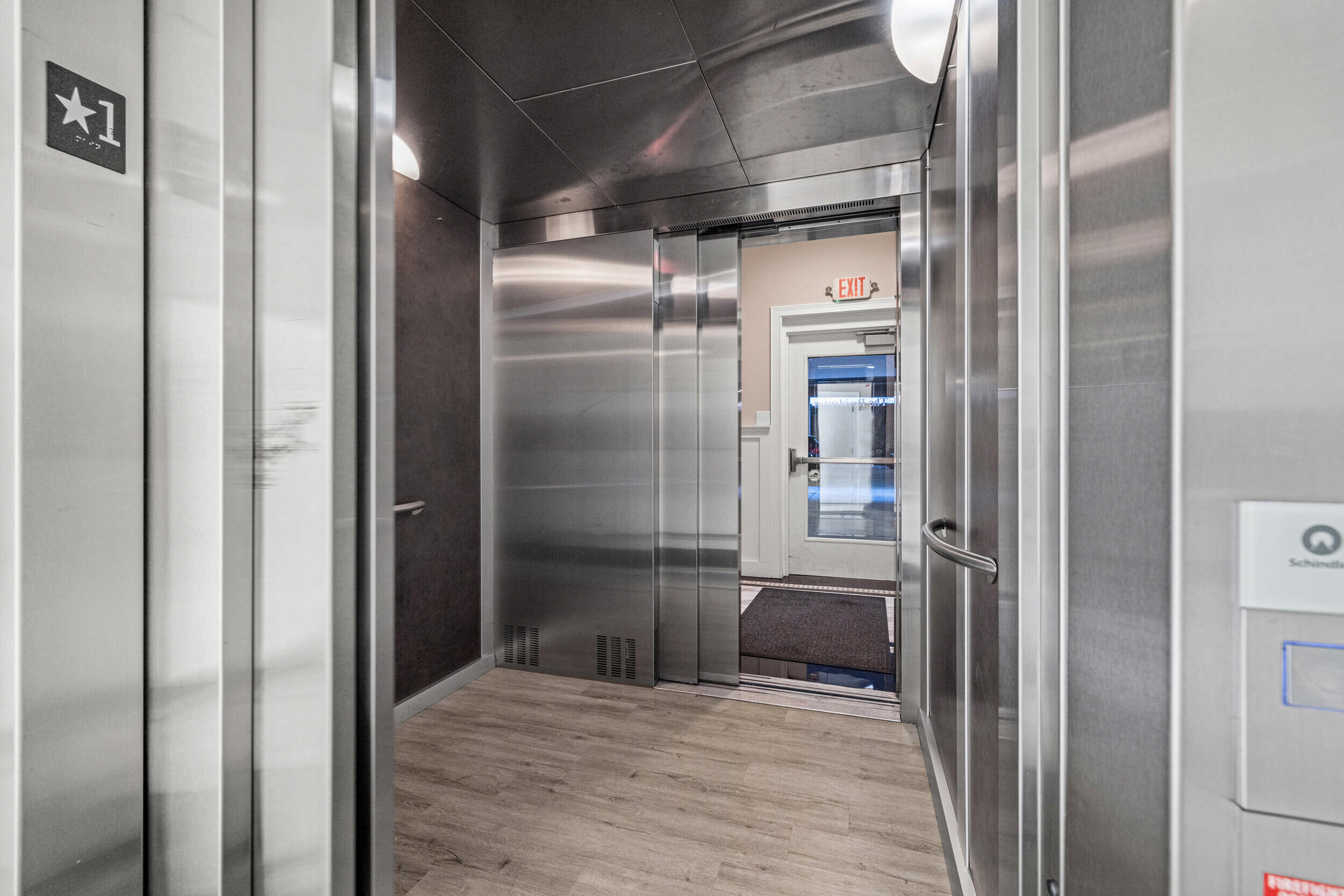 369 East Main Street Unit: 306