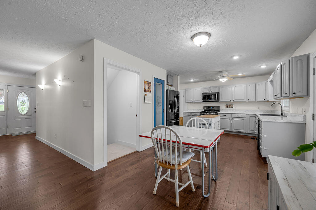 1063 Wades Mill Road