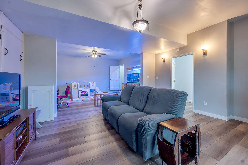 1063 Wades Mill Road