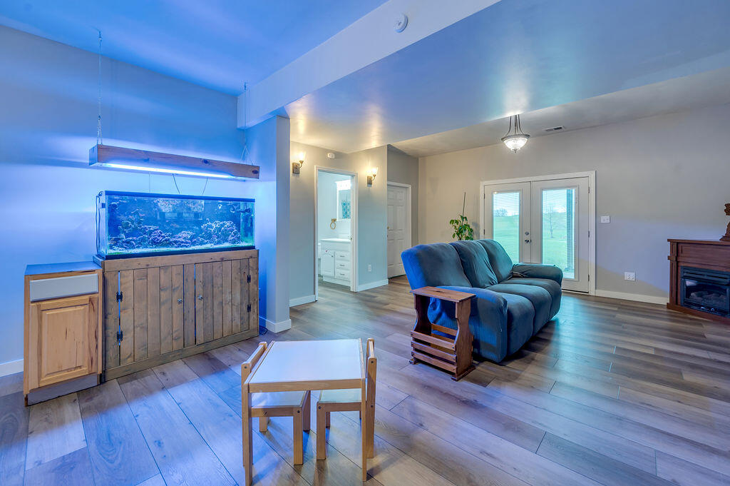 1063 Wades Mill Road