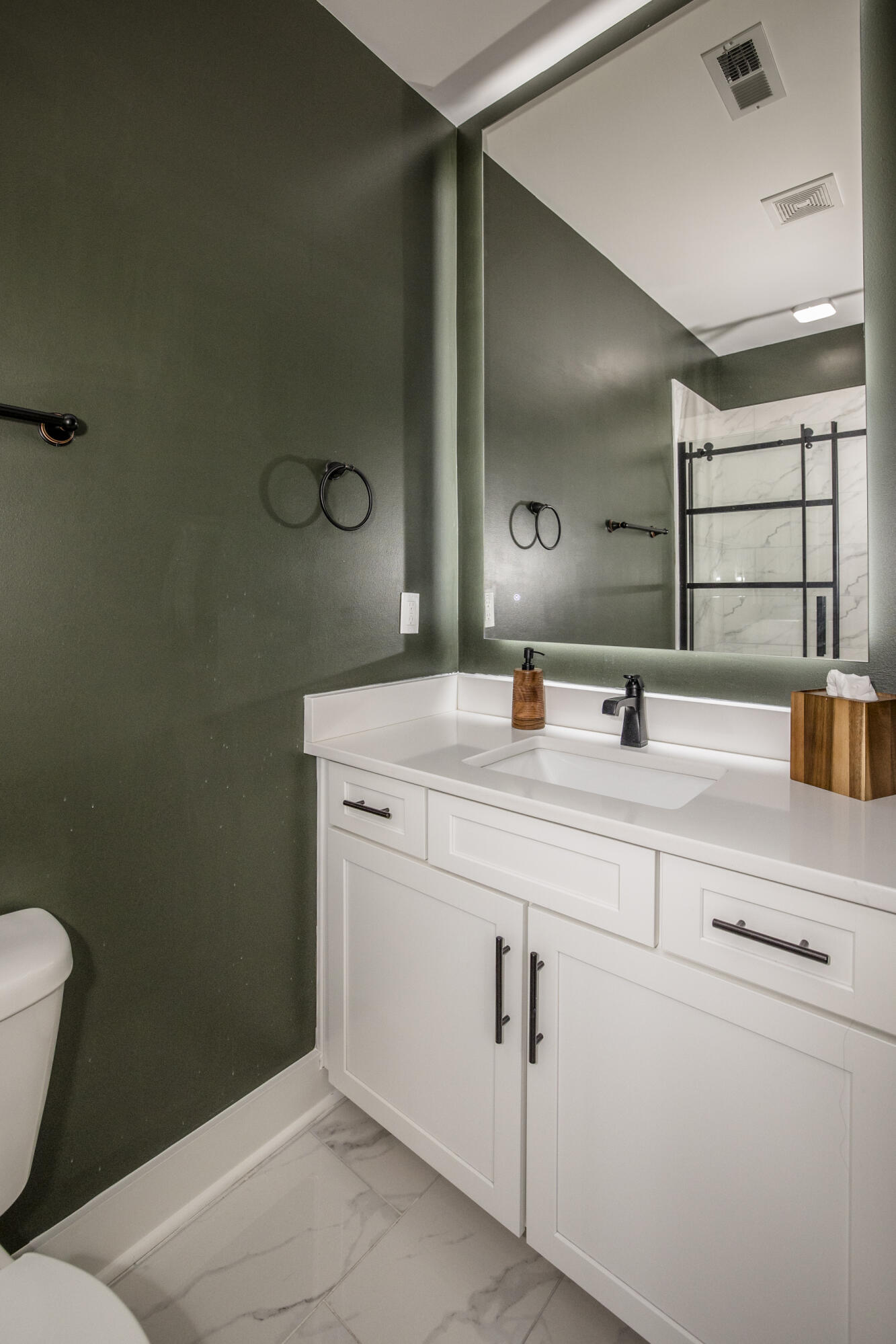 955 Tarr Trace, 1103