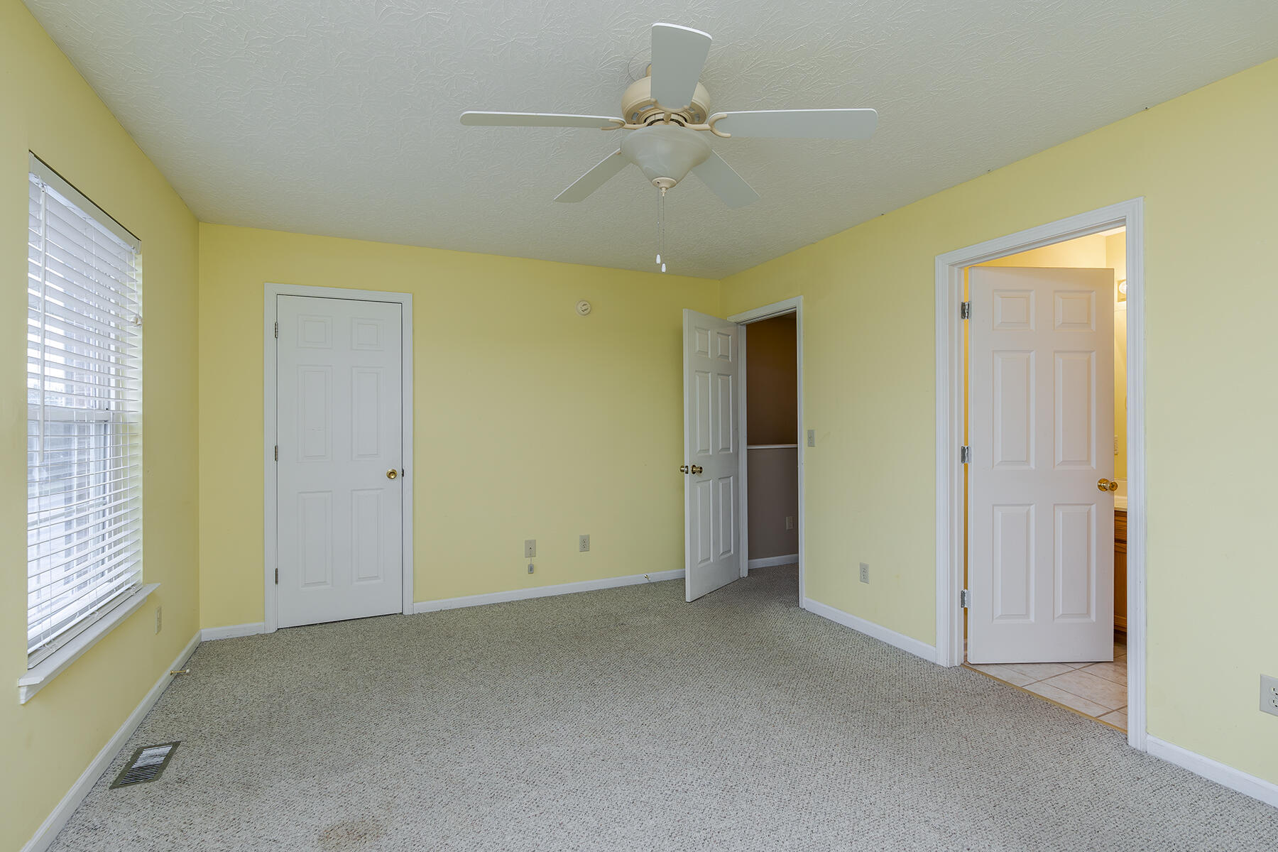 1429 Trent Boulevard, 1