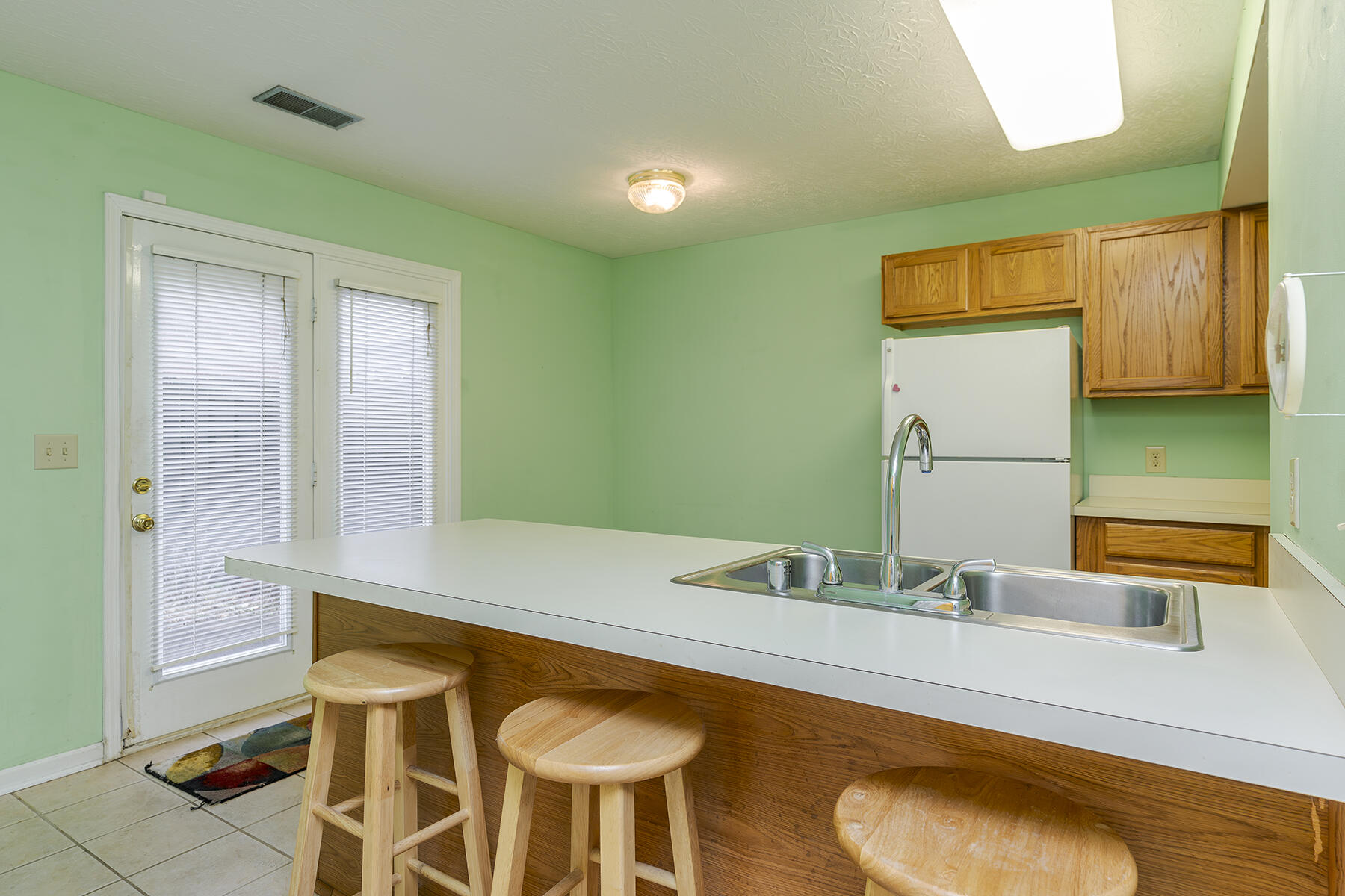 1429 Trent Boulevard, 1