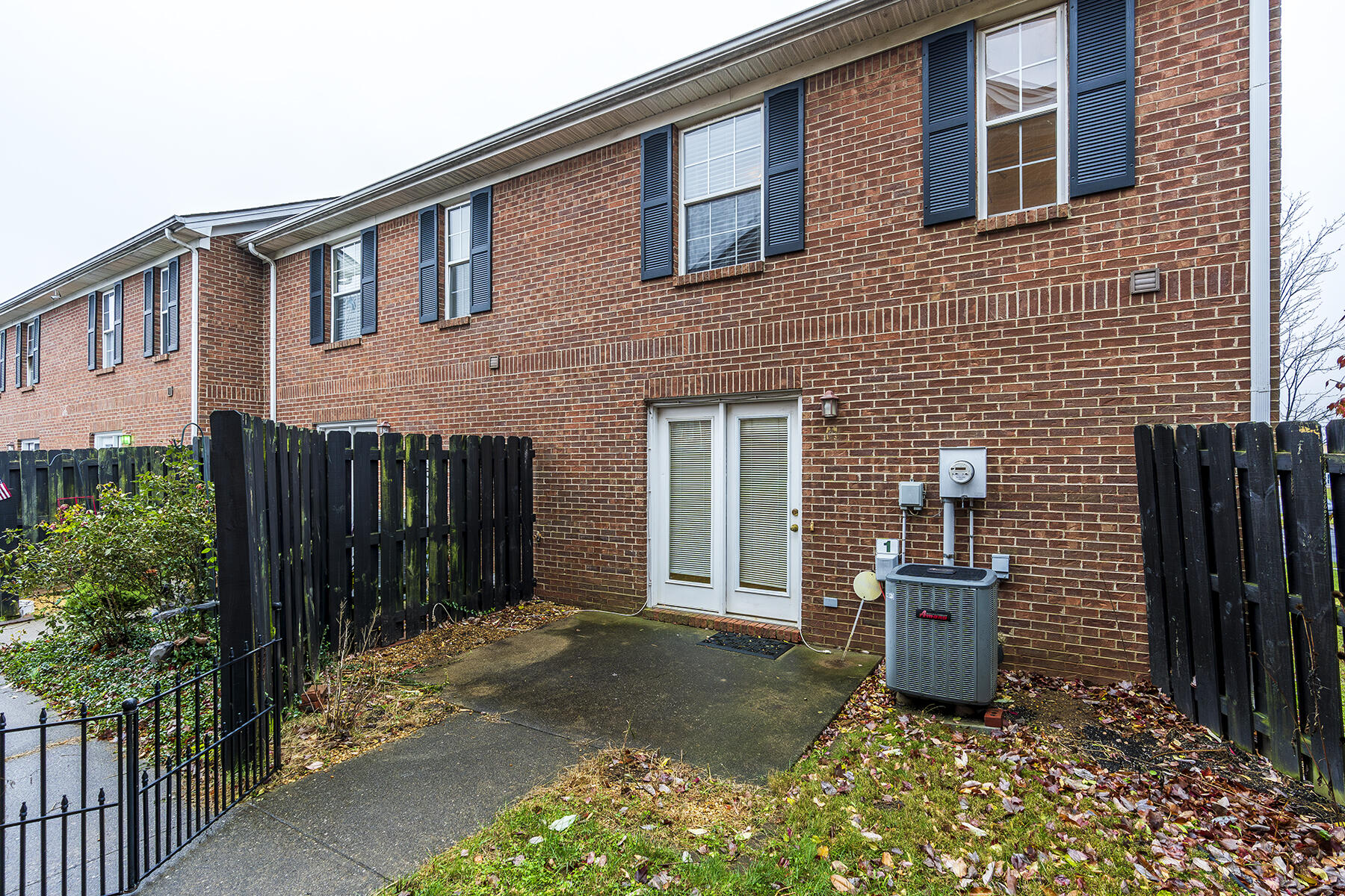 1429 Trent Boulevard, 1