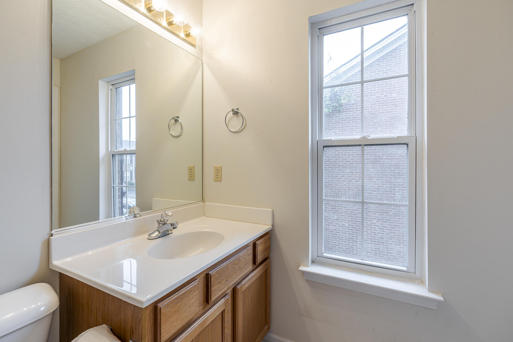 1429 Trent Boulevard, 1