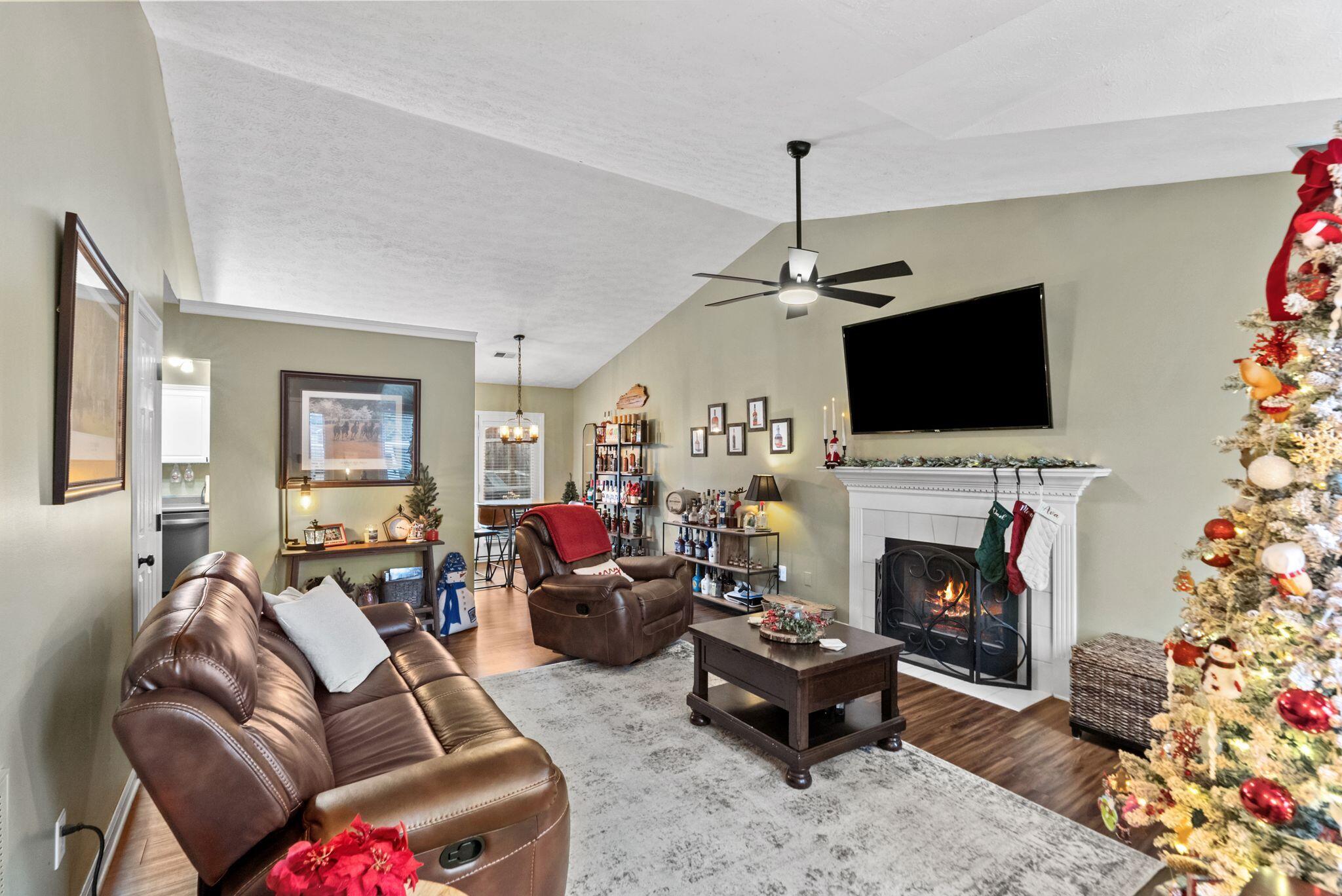 1117 Iron Lace Court