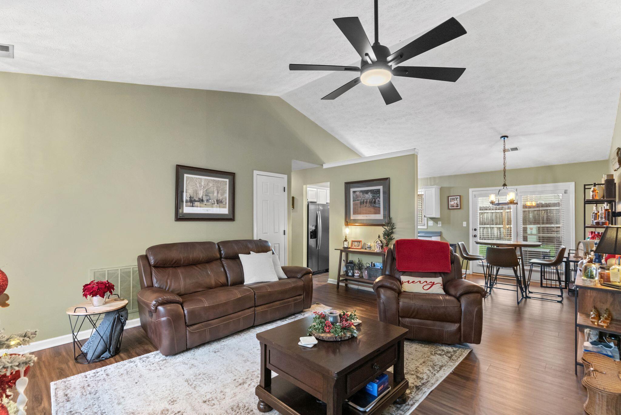 1117 Iron Lace Court