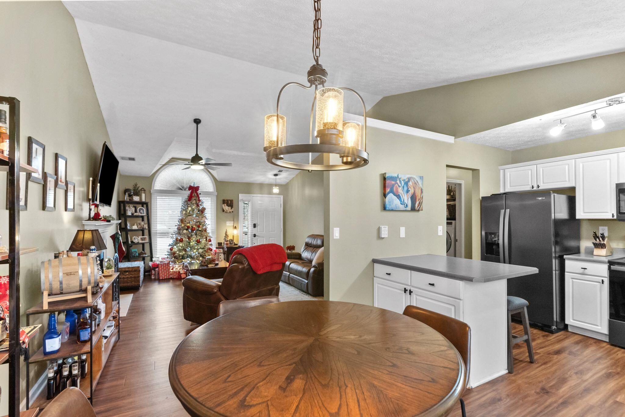 1117 Iron Lace Court