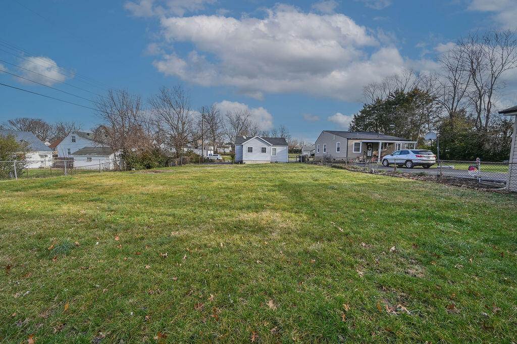636 Locust Avenue