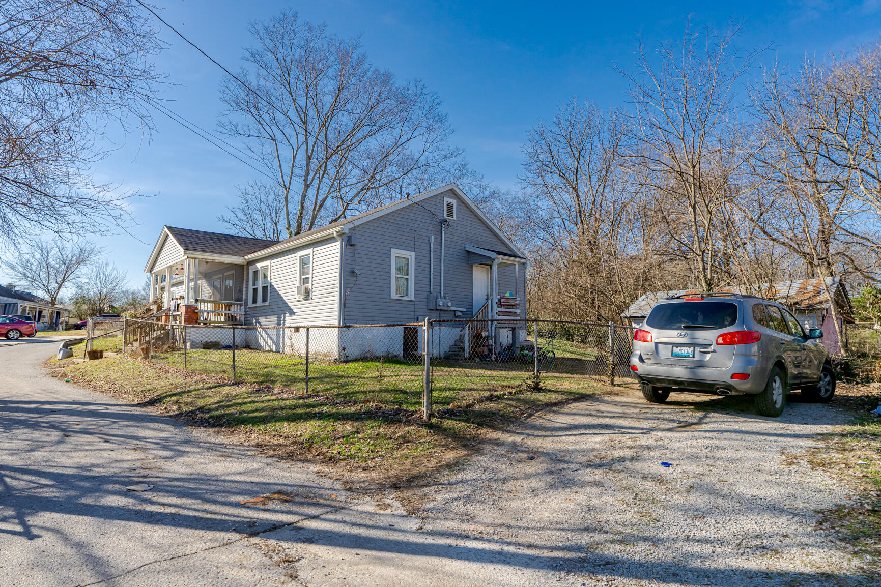 716-718 Fields Avenue
