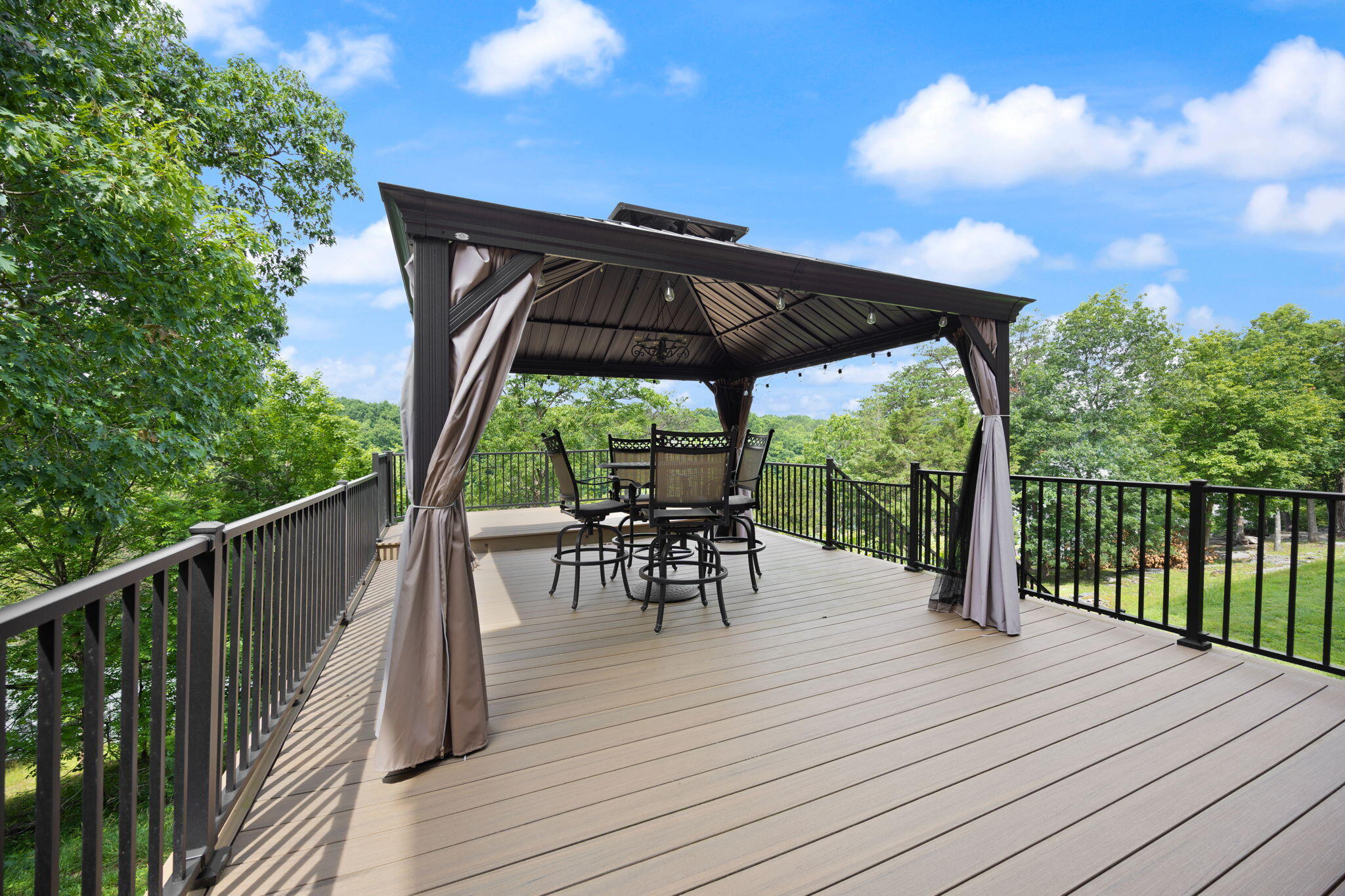 45 Glen Eagle Drive