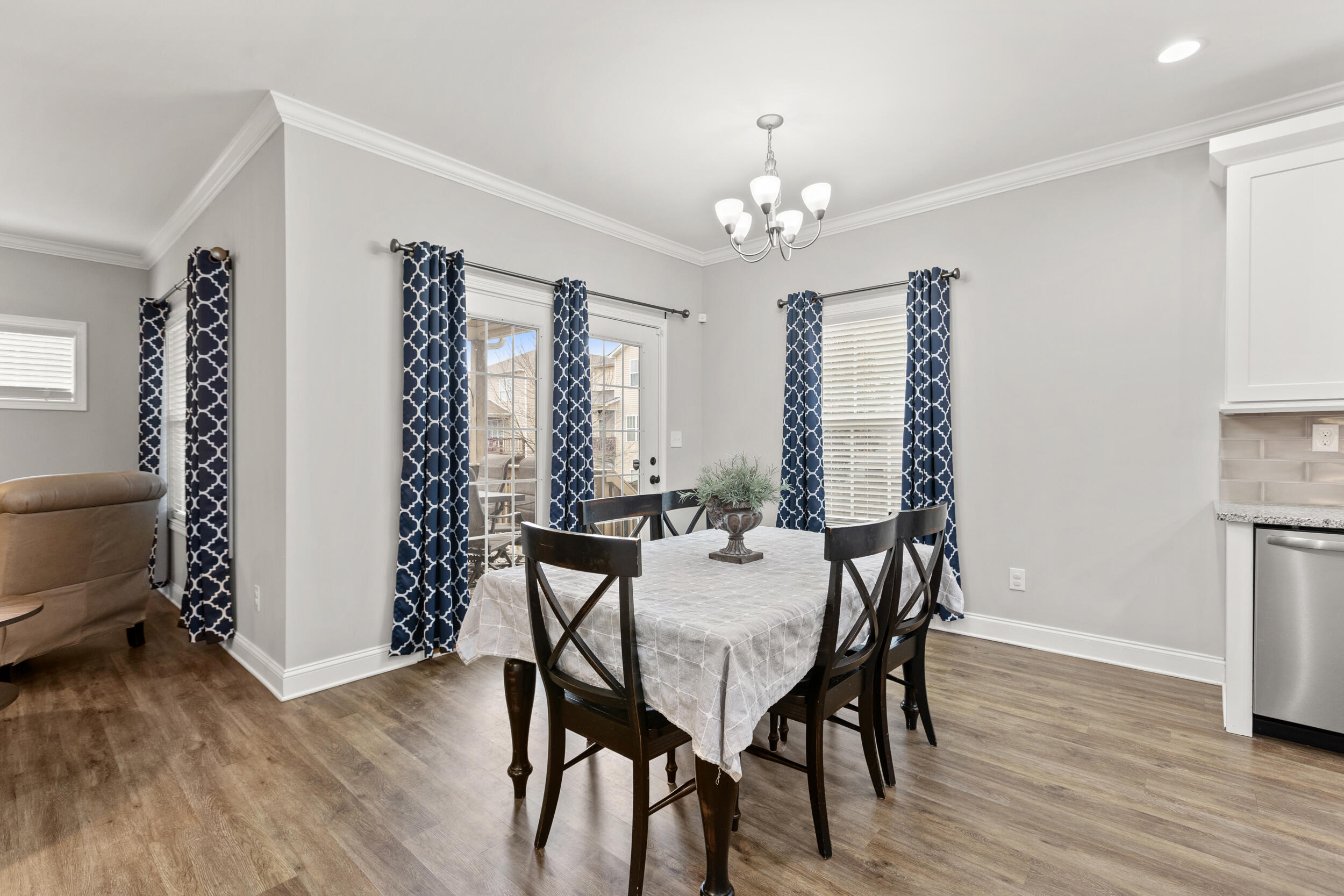 3361 Bay Springs Park Park