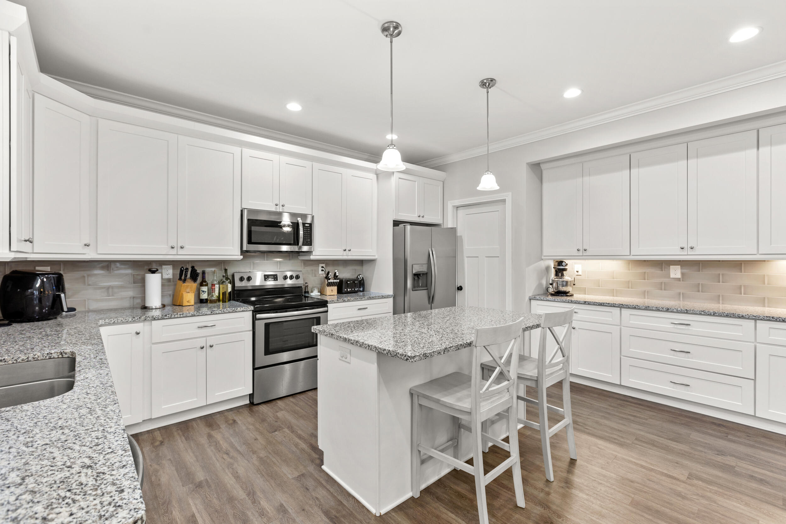 3361 Bay Springs Park Park