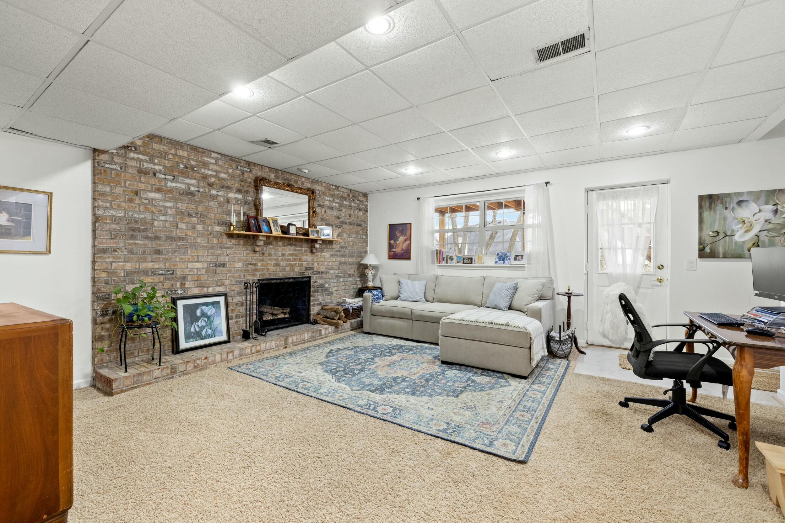 3808 Brookdale Circle