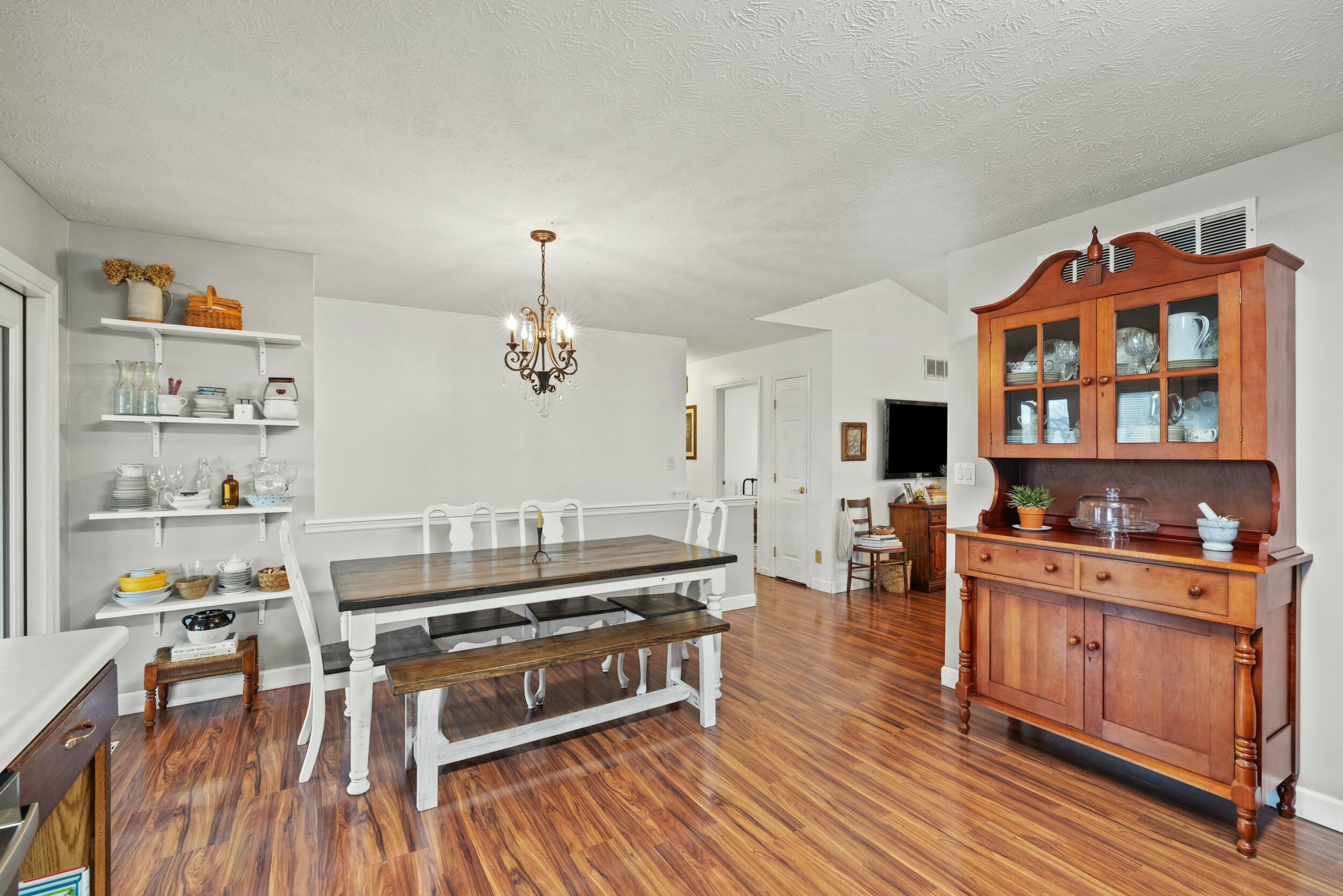 3808 Brookdale Circle