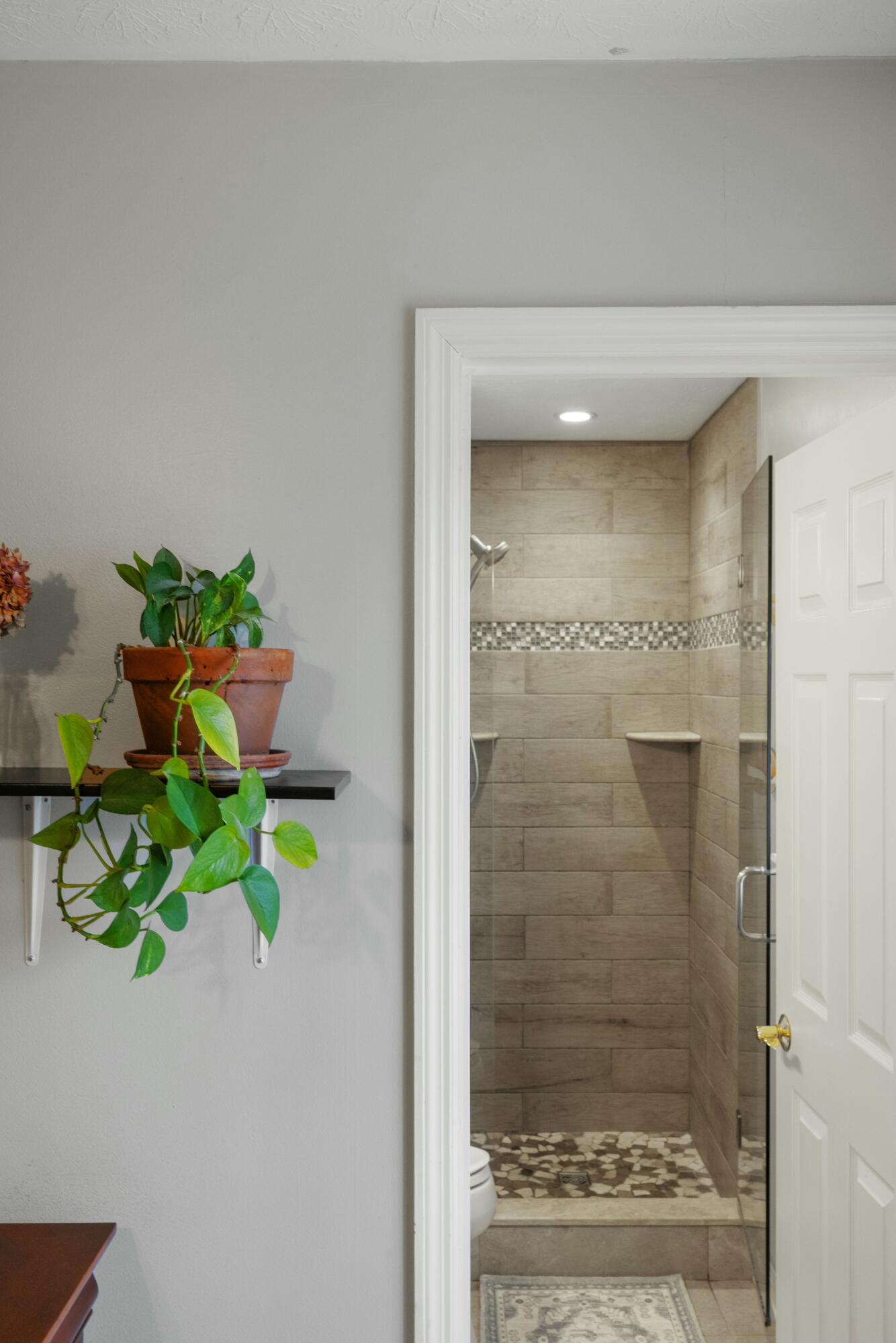 3808 Brookdale Circle