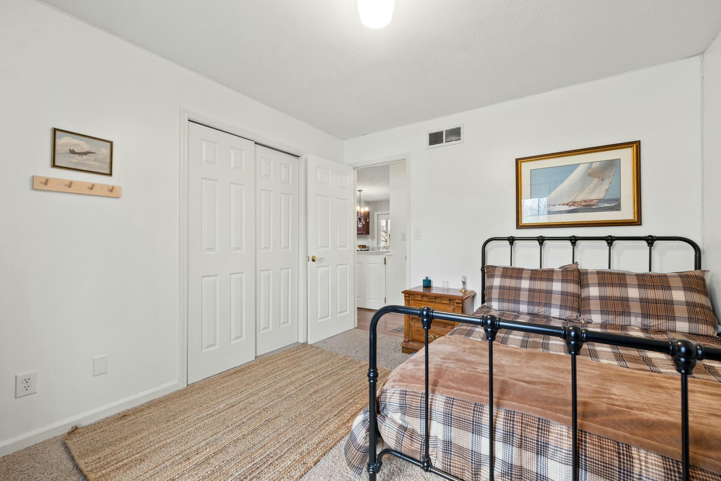 3808 Brookdale Circle