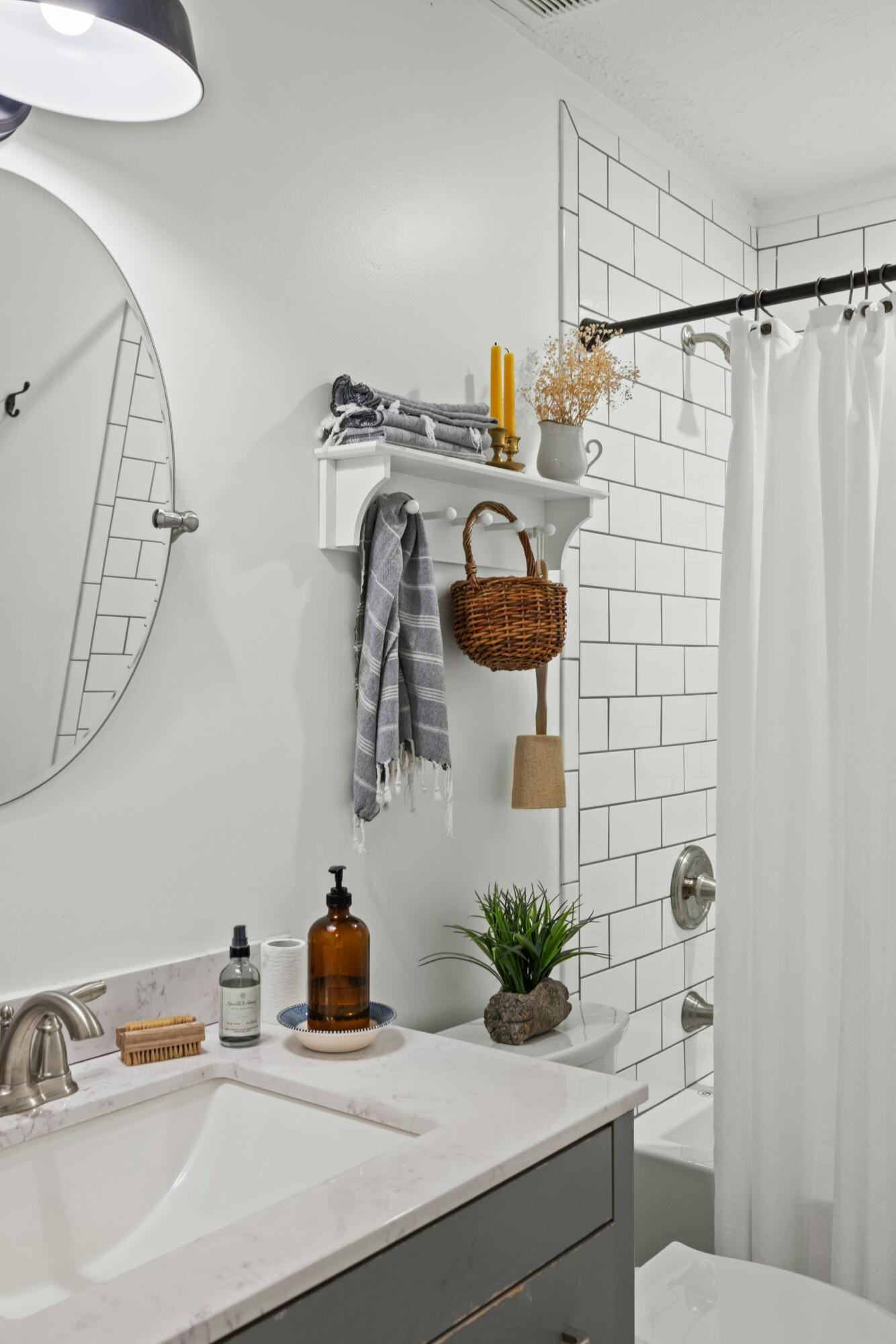 3808 Brookdale Circle