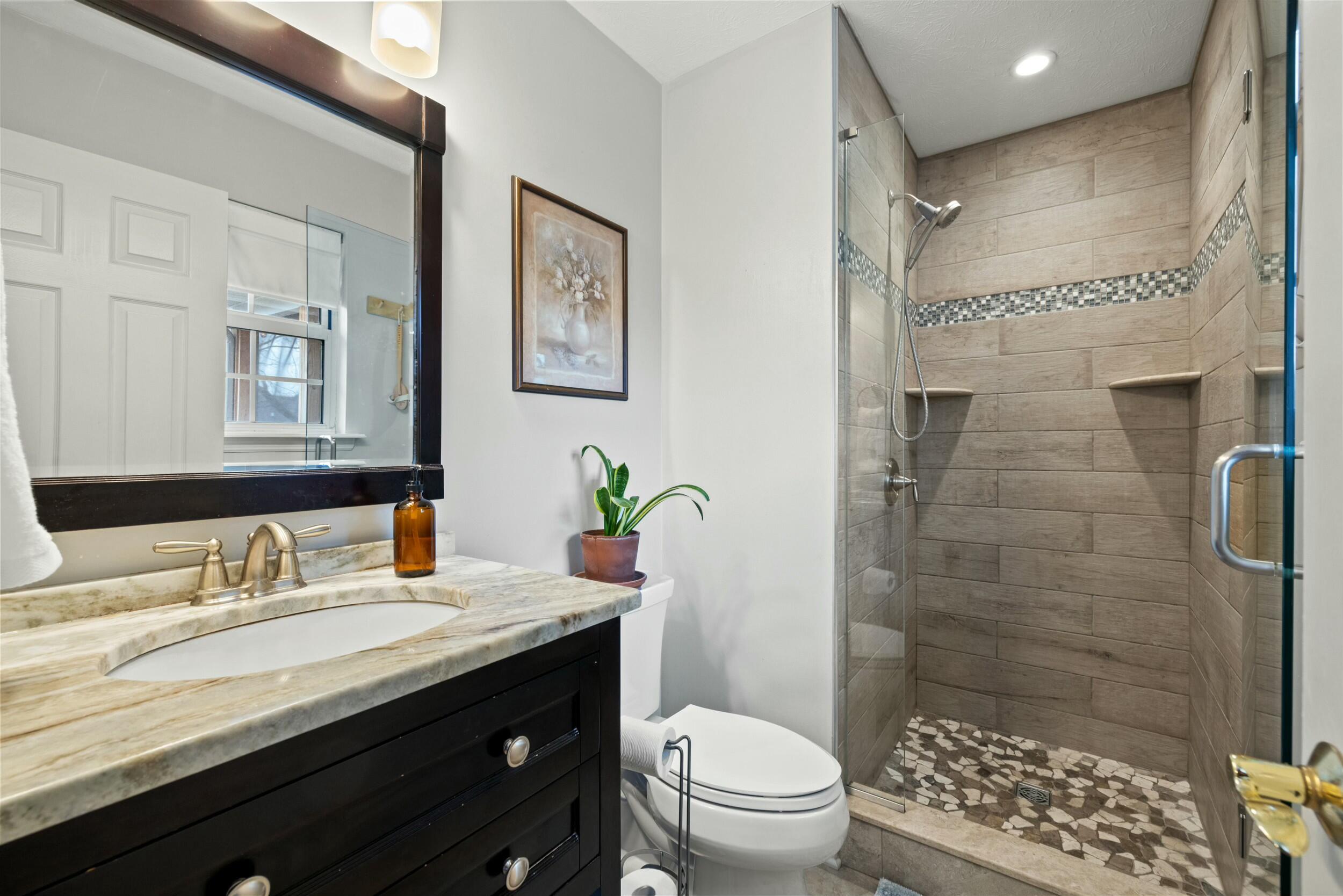 3808 Brookdale Circle