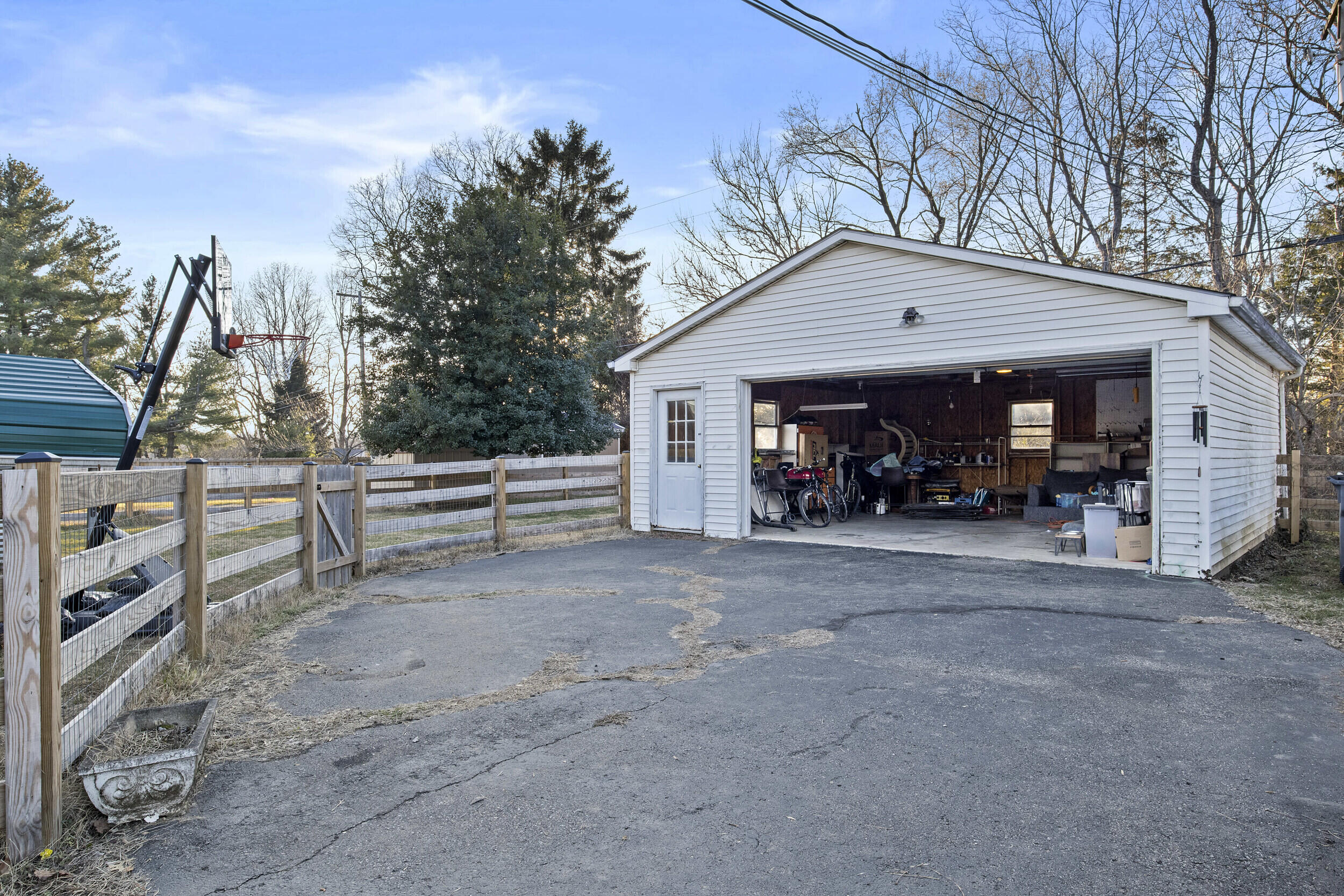 1709 Blue Licks Road