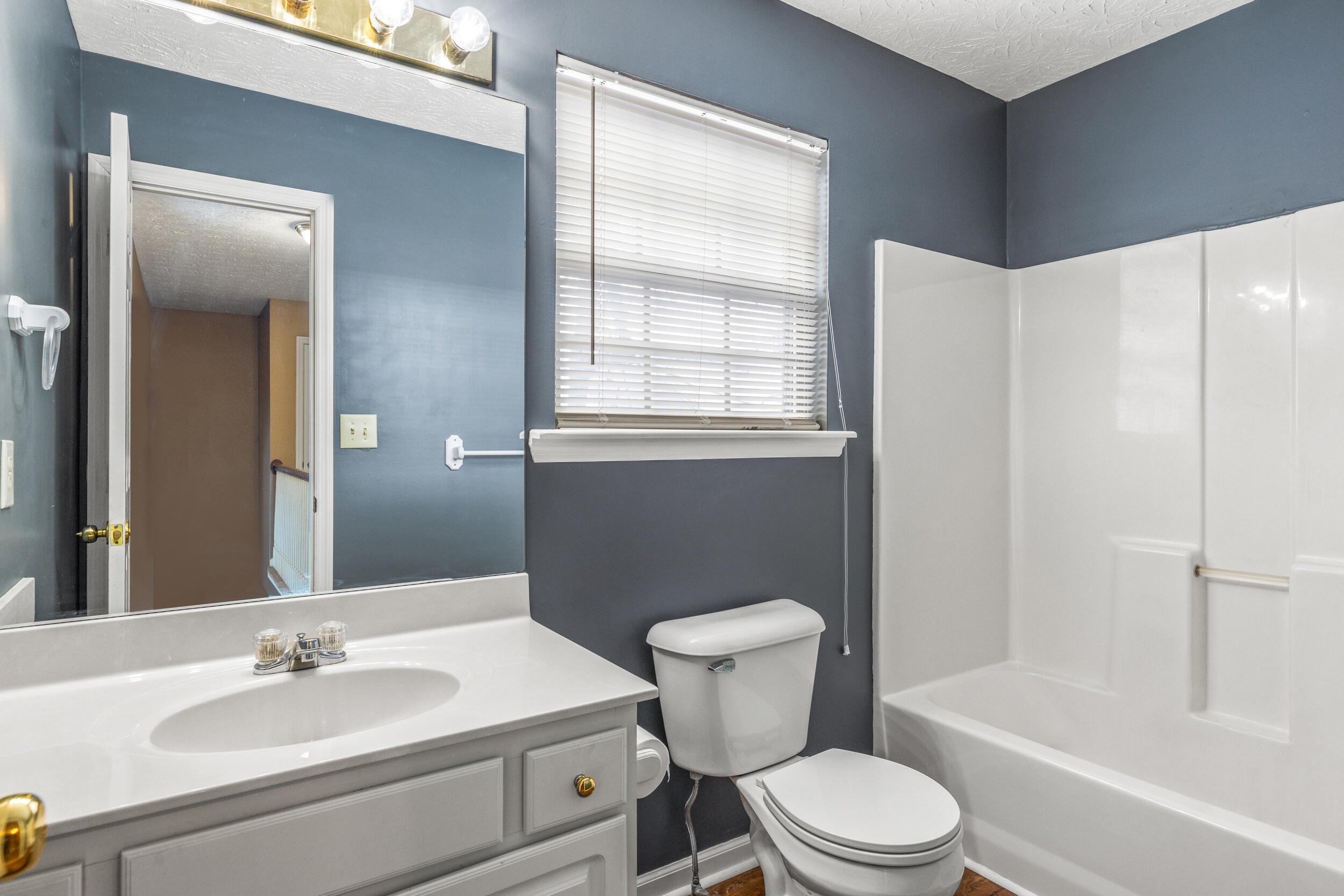 2532 Island Pond Road