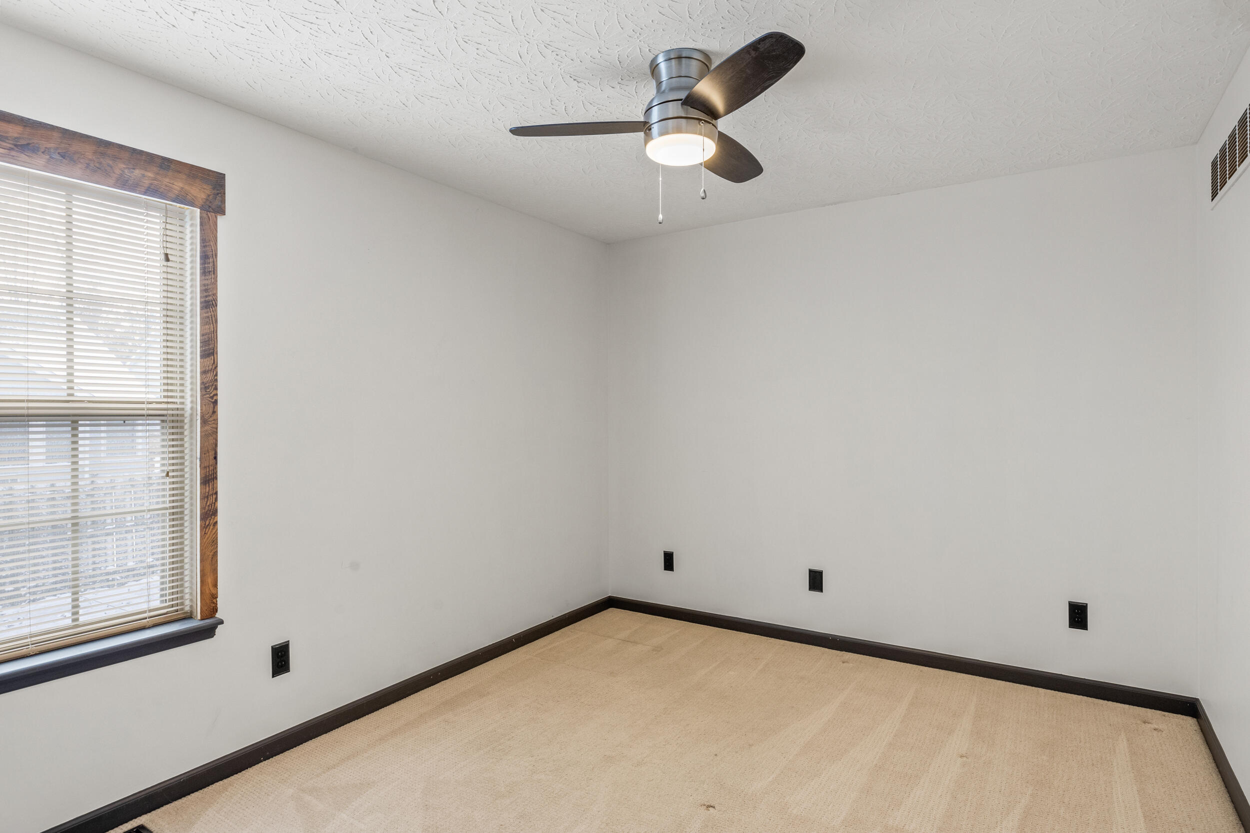 2532 Island Pond Road