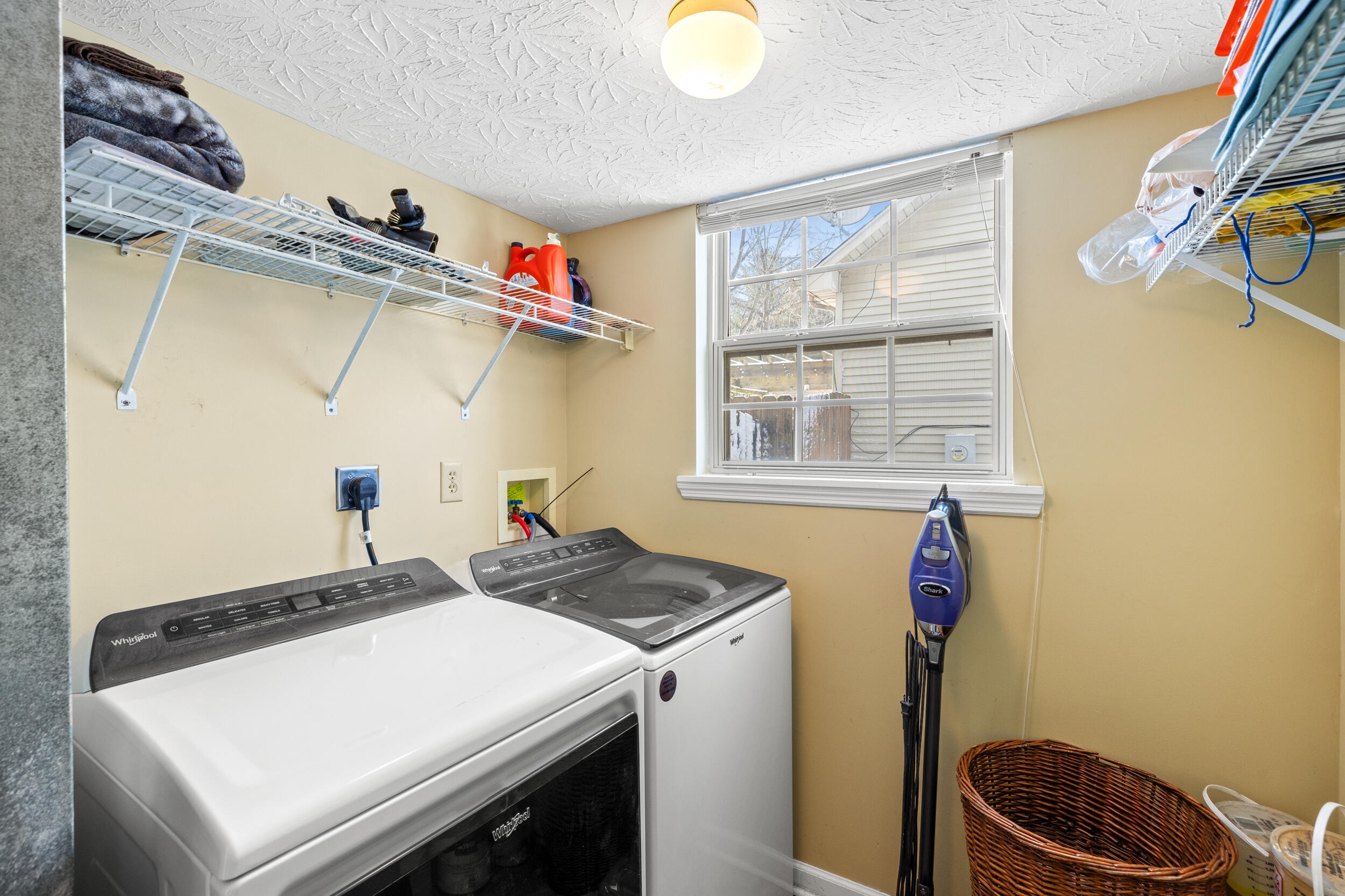 2532 Island Pond Road