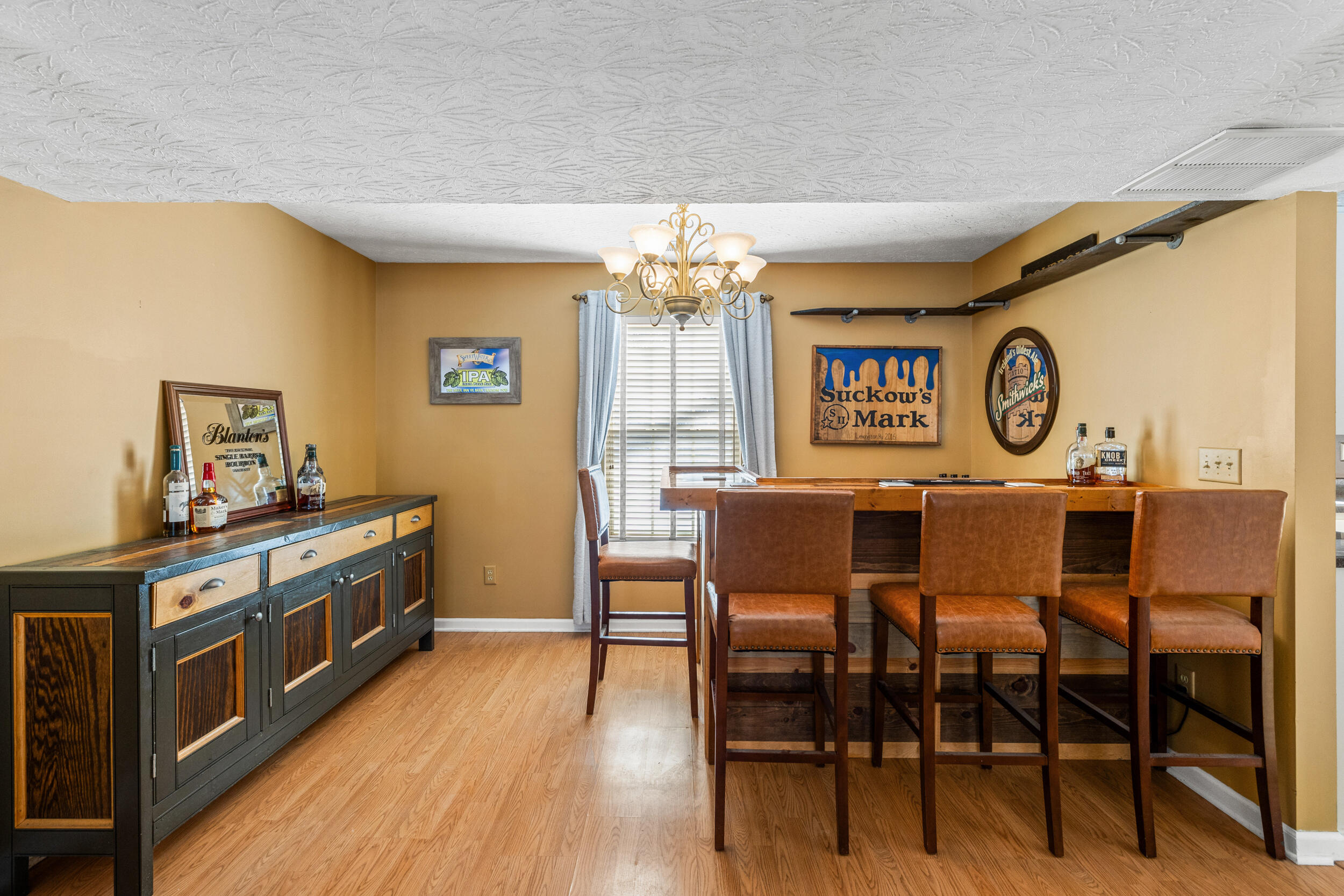 2532 Island Pond Road