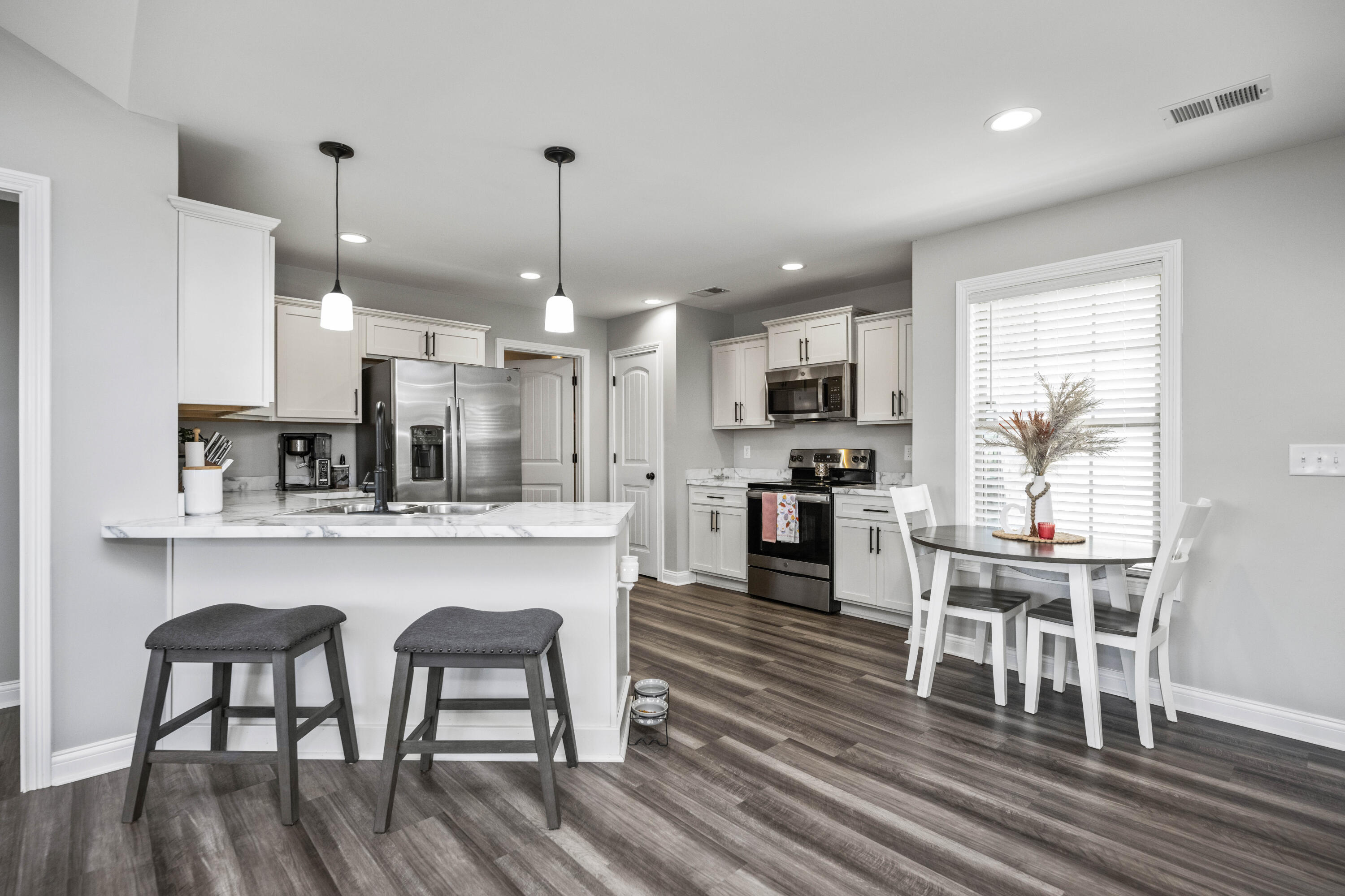 449 Middle Creek Way