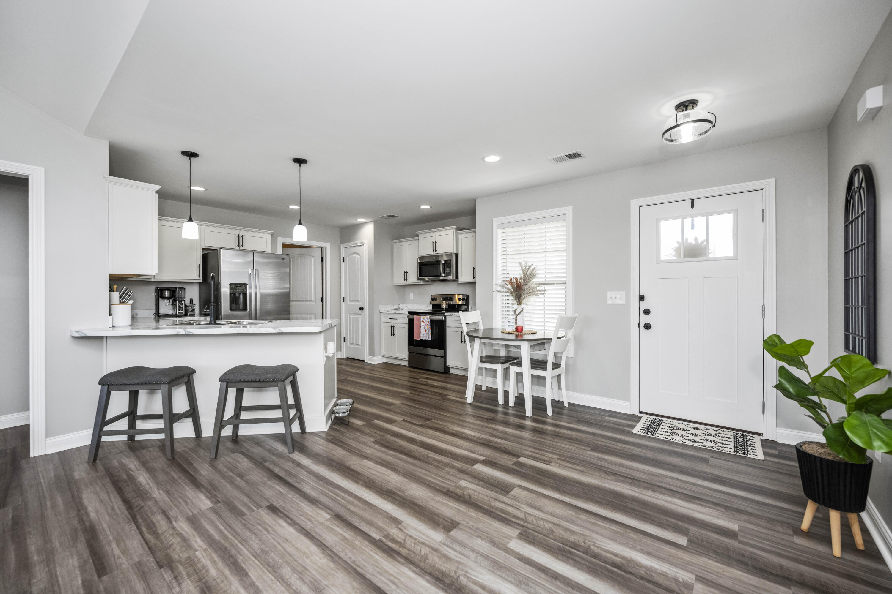 449 Middle Creek Way