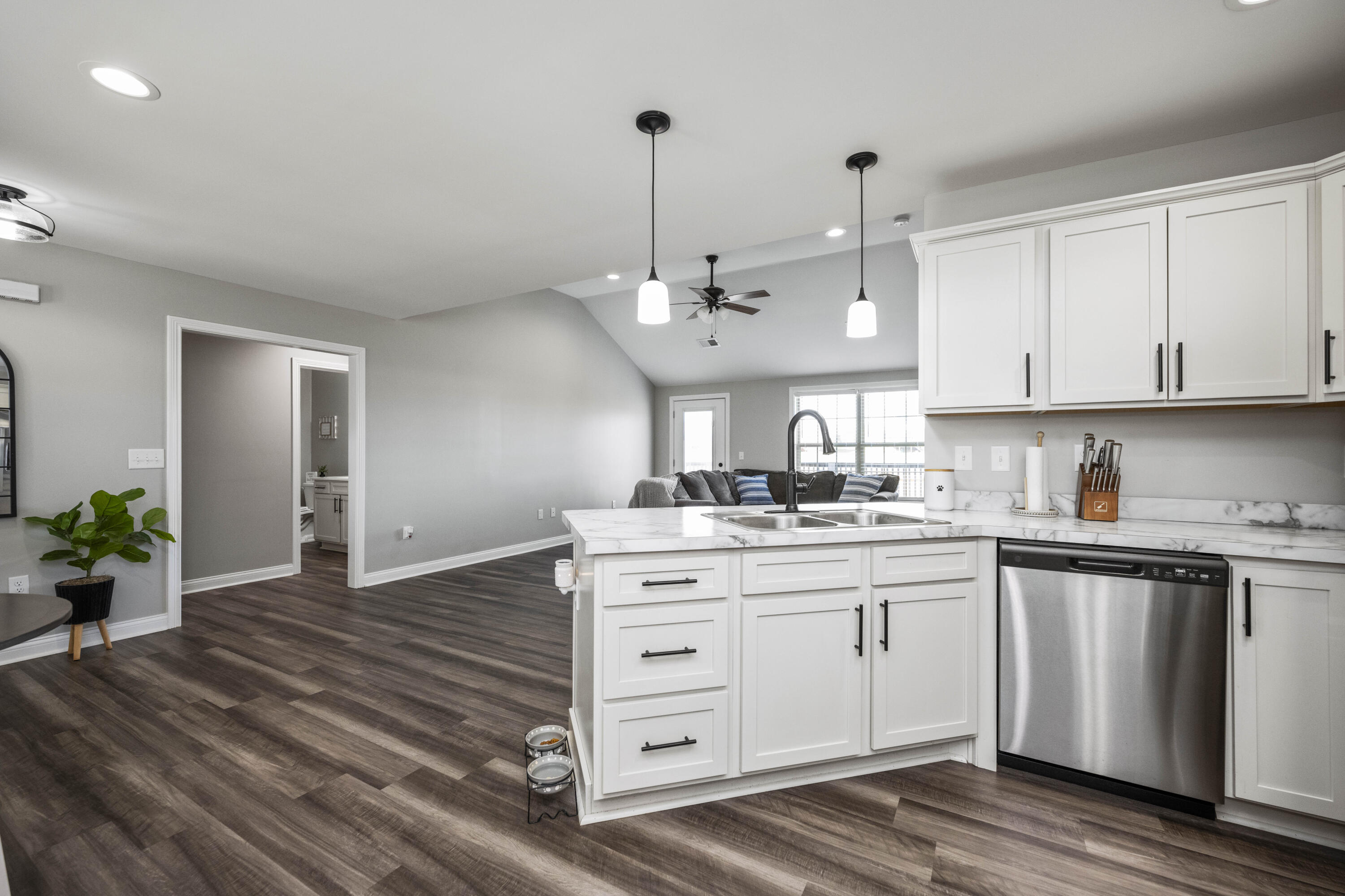 449 Middle Creek Way