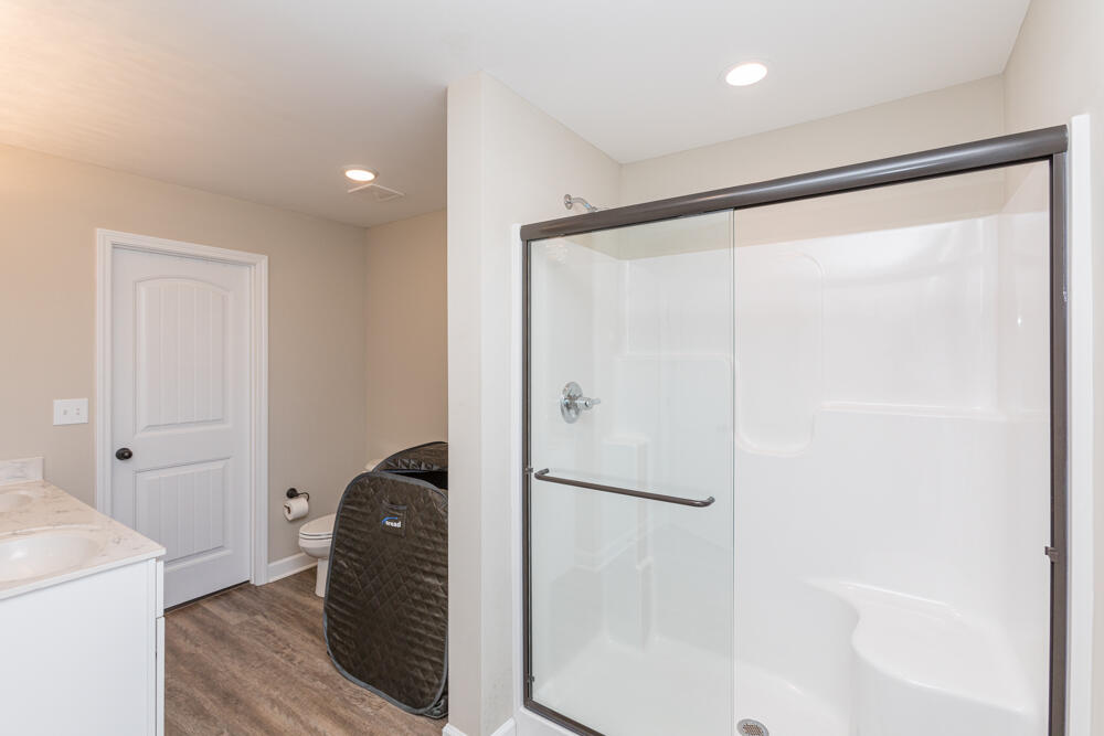 142 Peaceful Landing