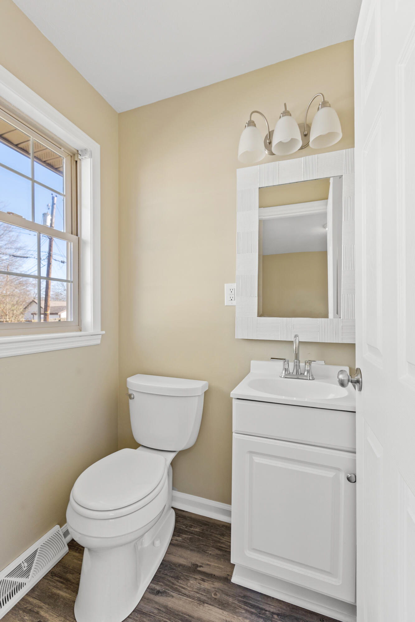 3576 King Arthur Drive