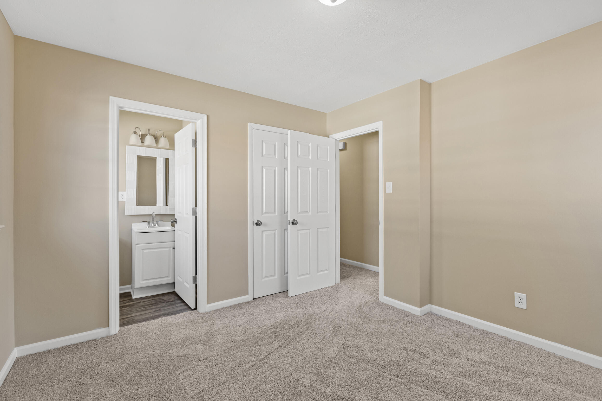 3576 King Arthur Drive