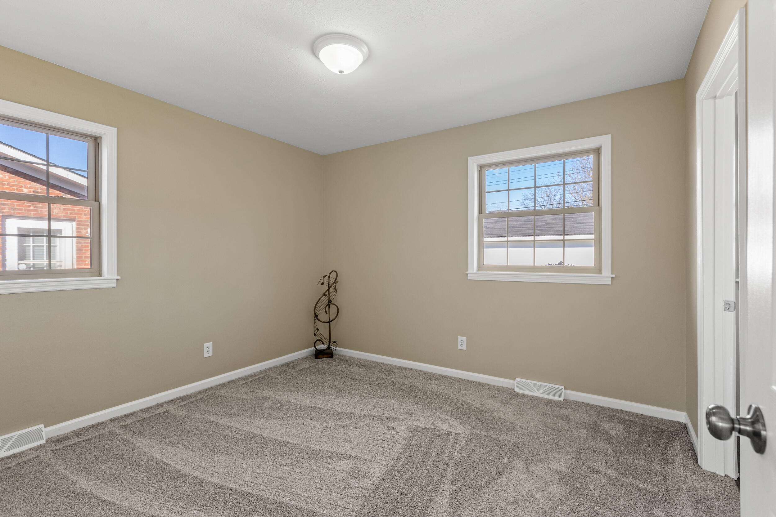 3576 King Arthur Drive