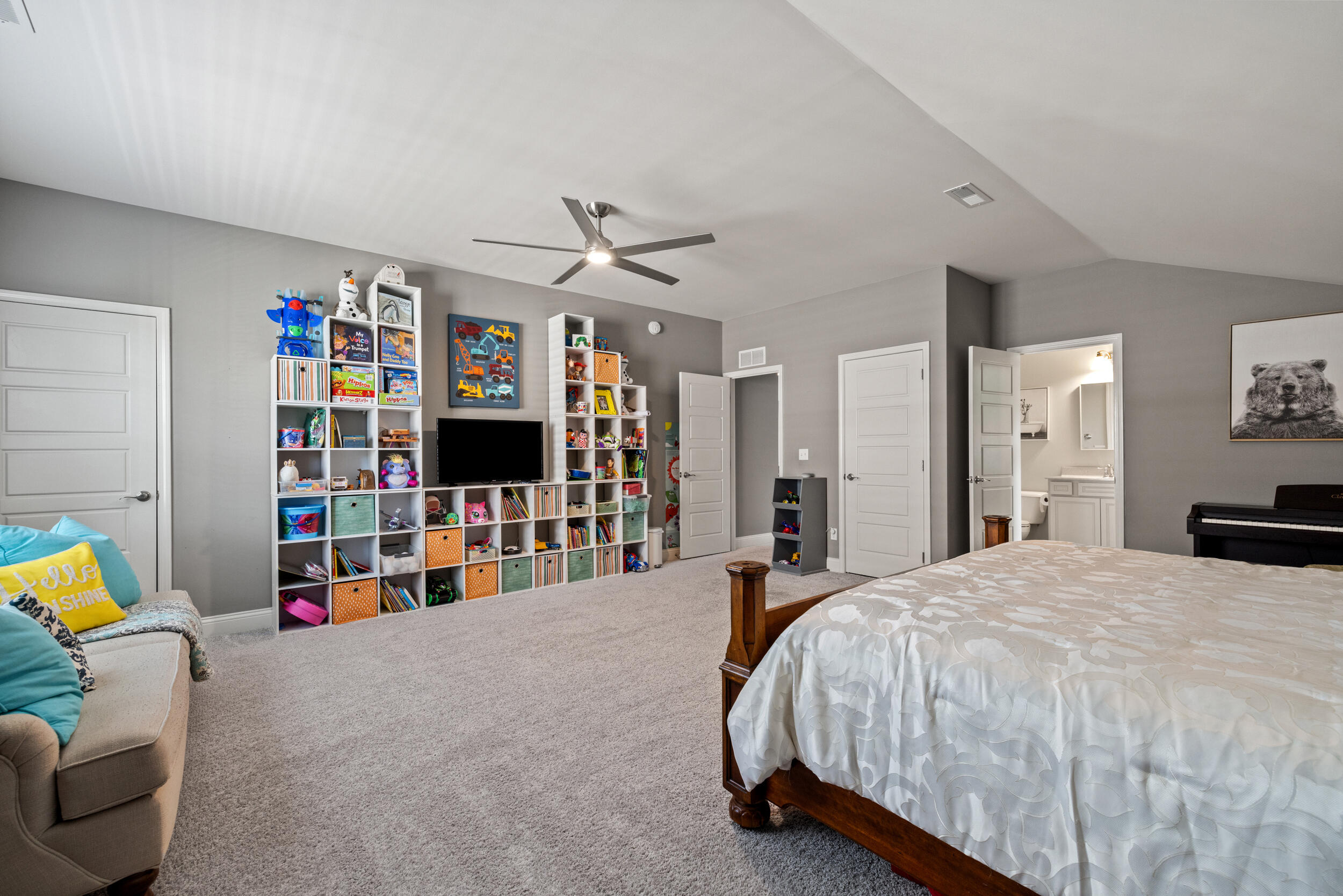 1637 Cornelius Trace