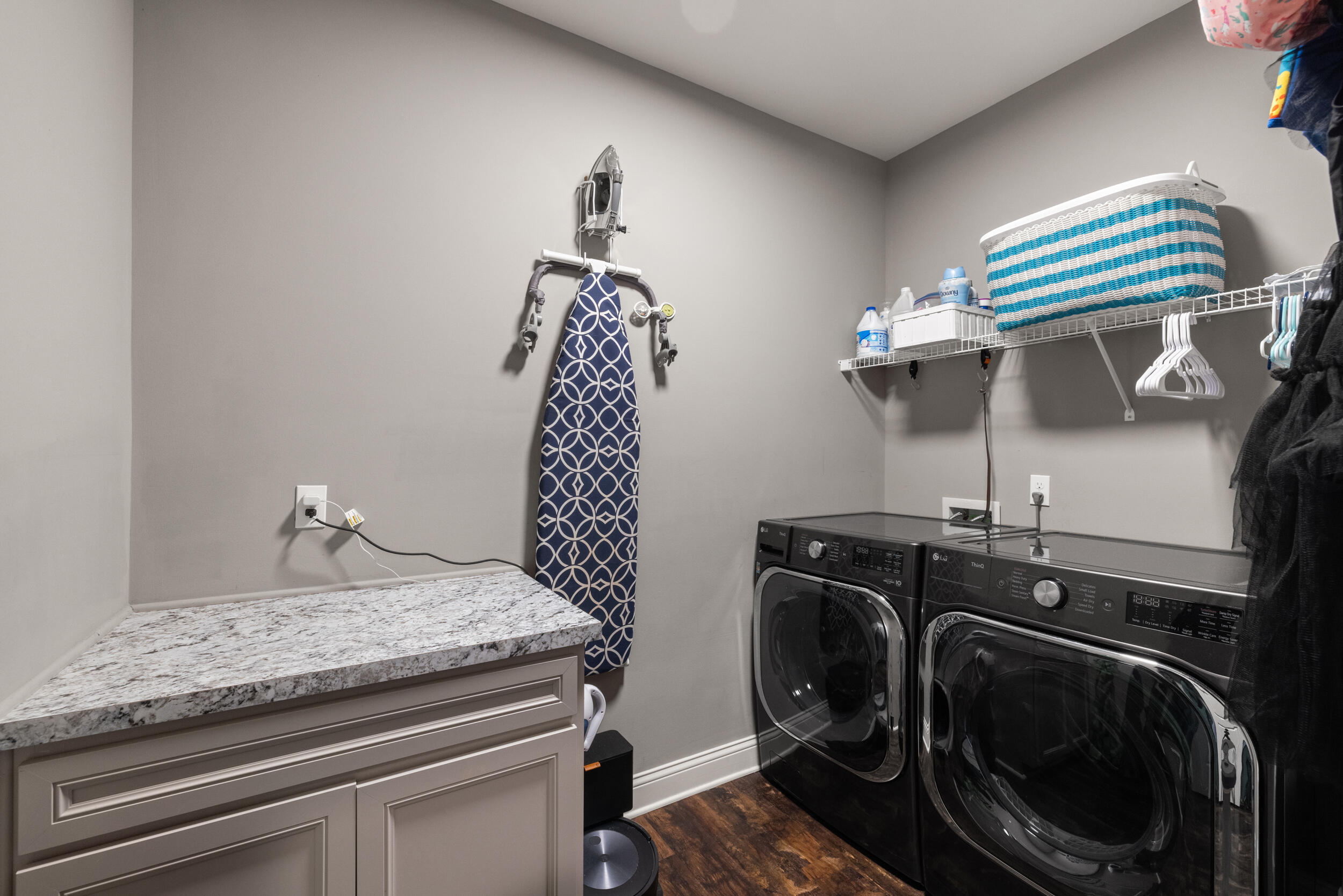 1637 Cornelius Trace