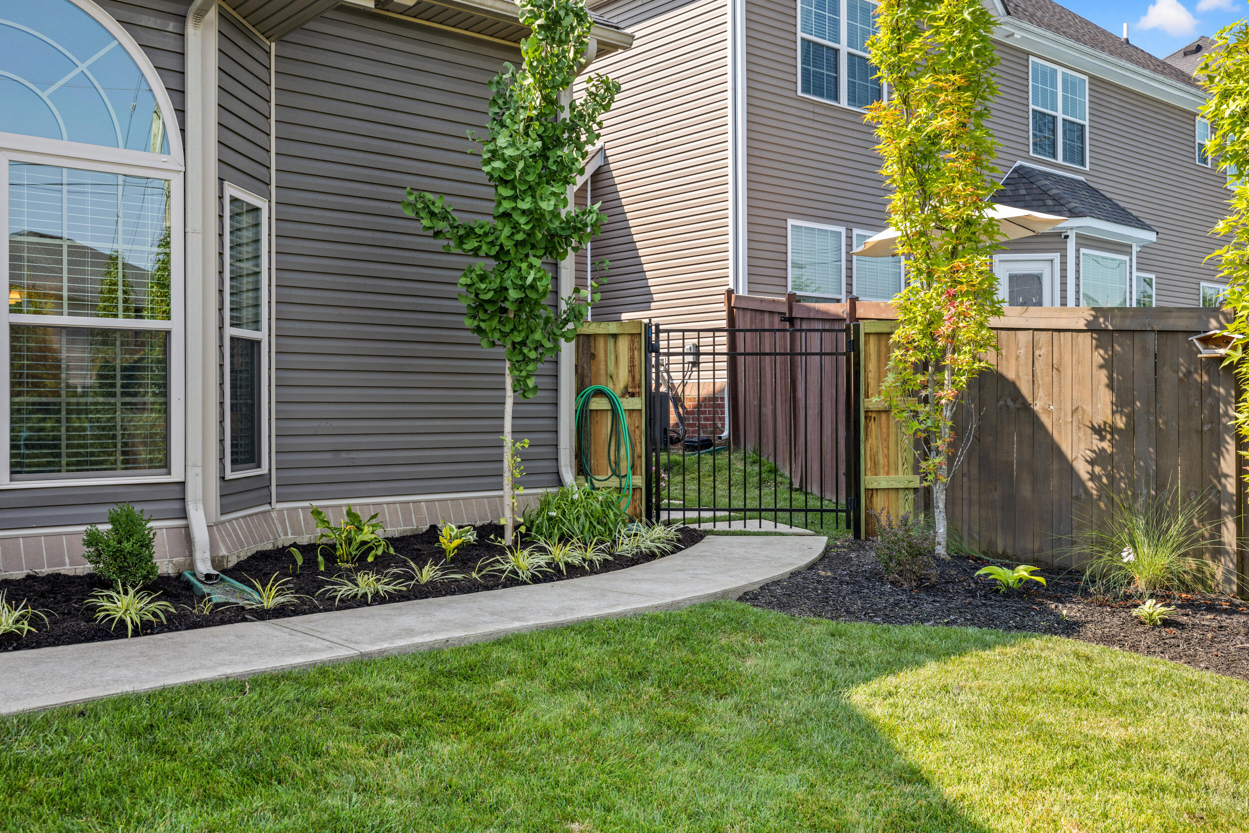 1637 Cornelius Trace