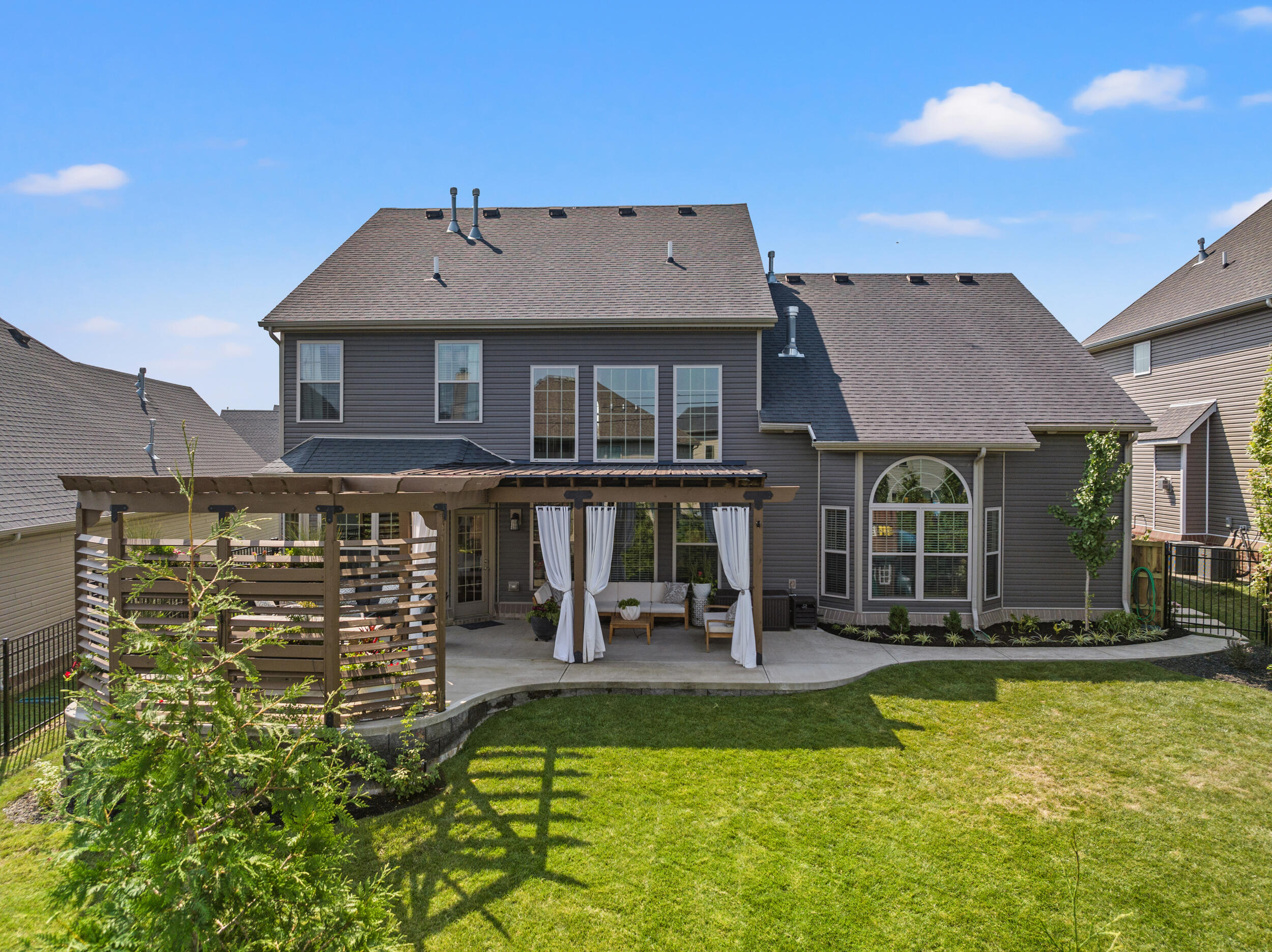 1637 Cornelius Trace