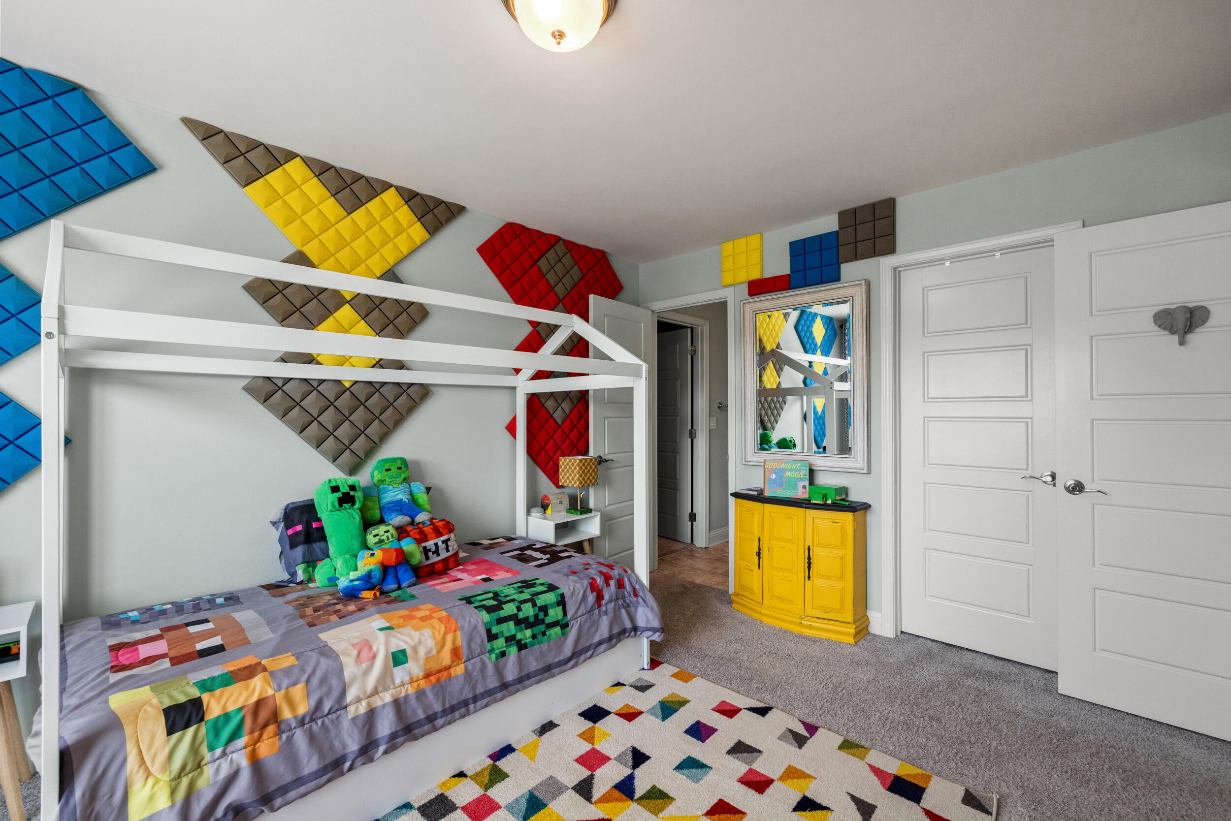 1637 Cornelius Trace