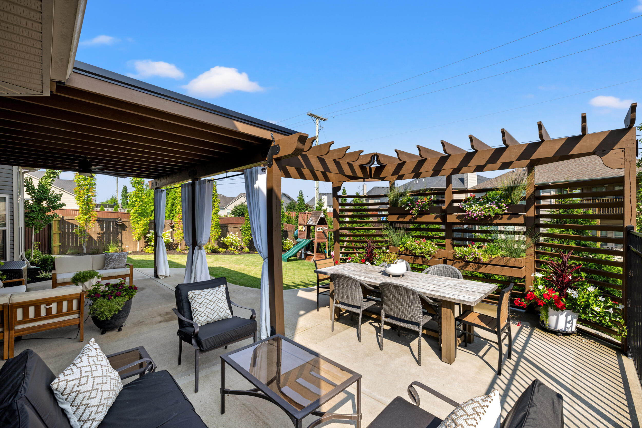 1637 Cornelius Trace