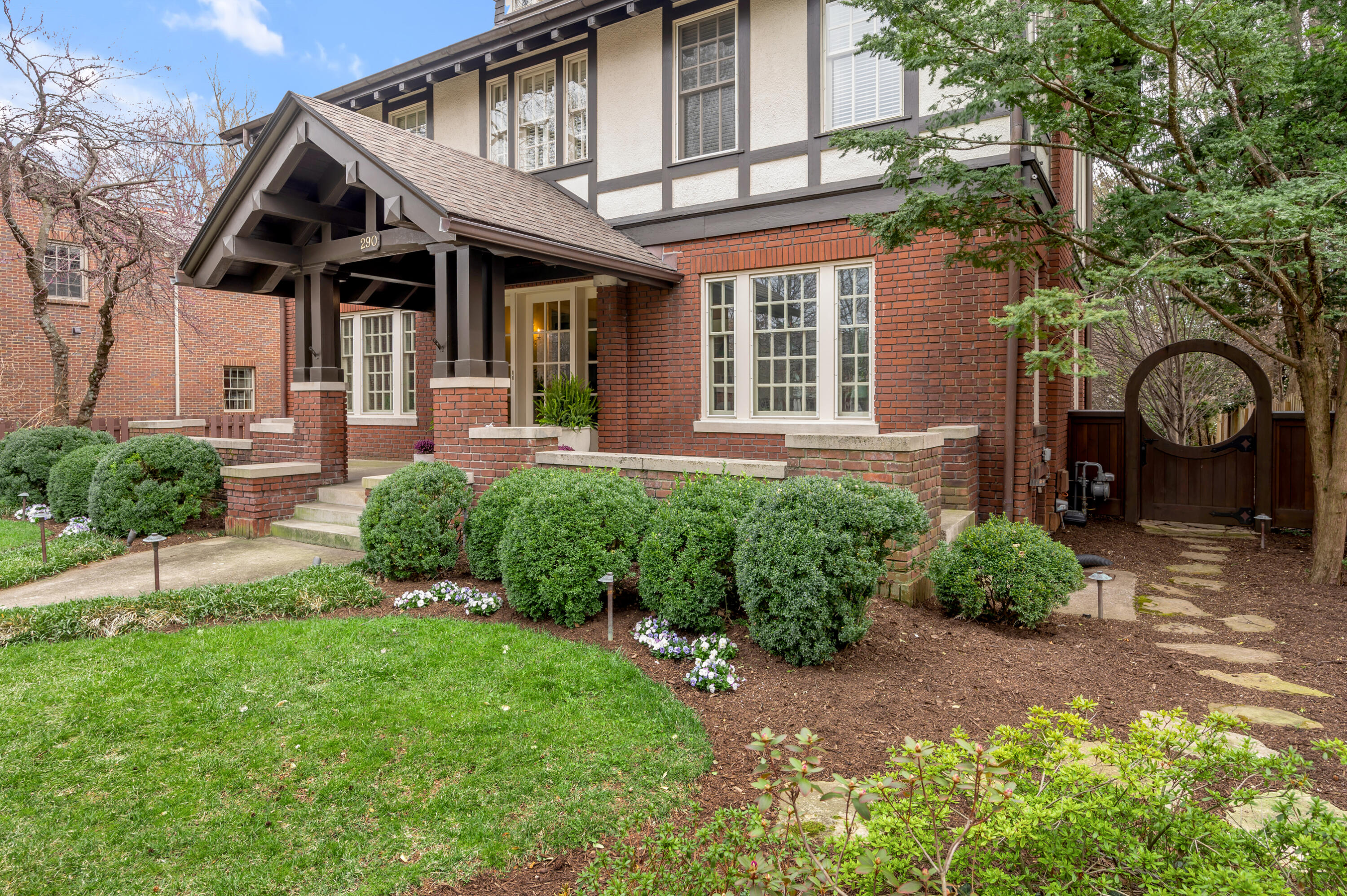 290 South Ashland Avenue