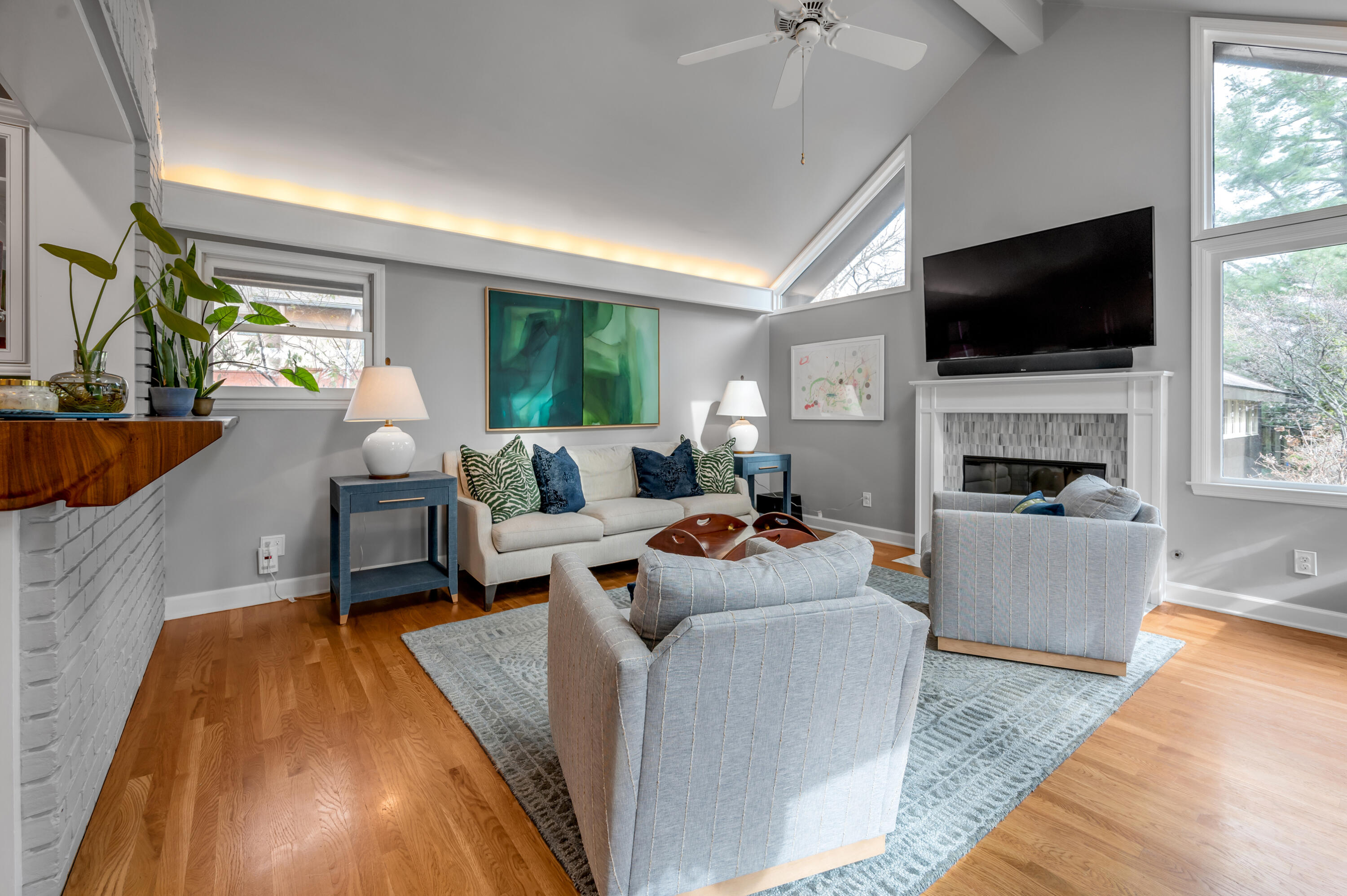 290 South Ashland Avenue