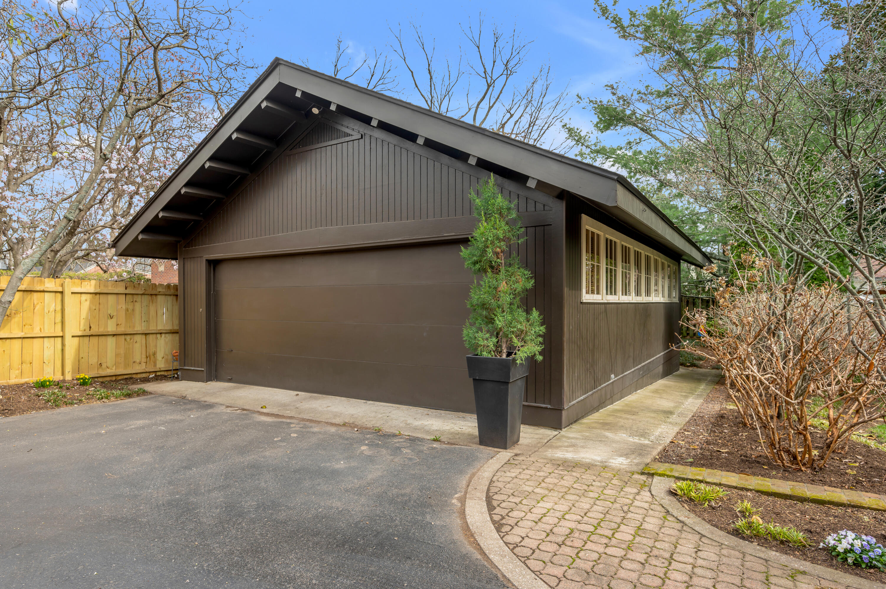 290 South Ashland Avenue