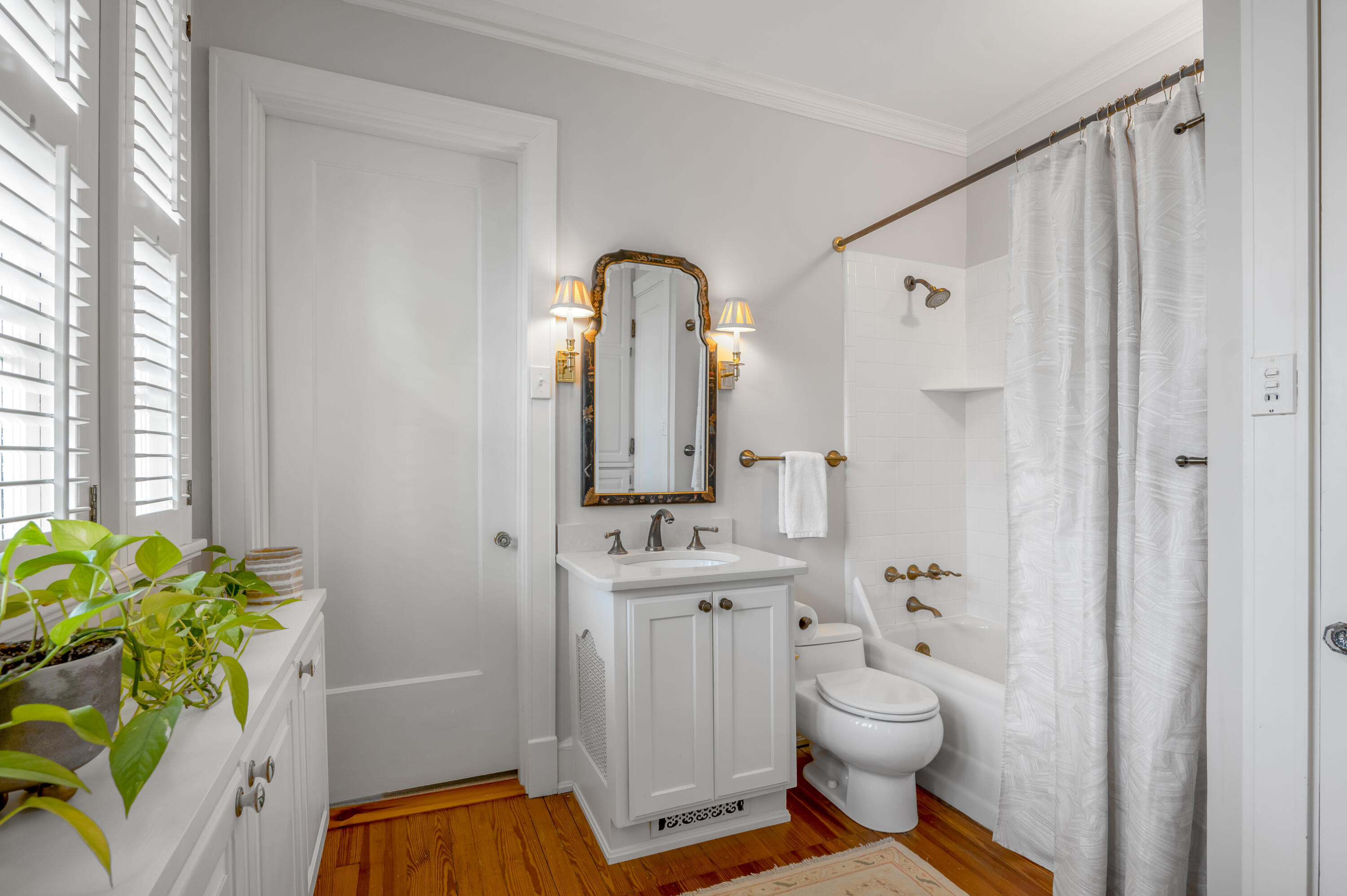 290 South Ashland Avenue