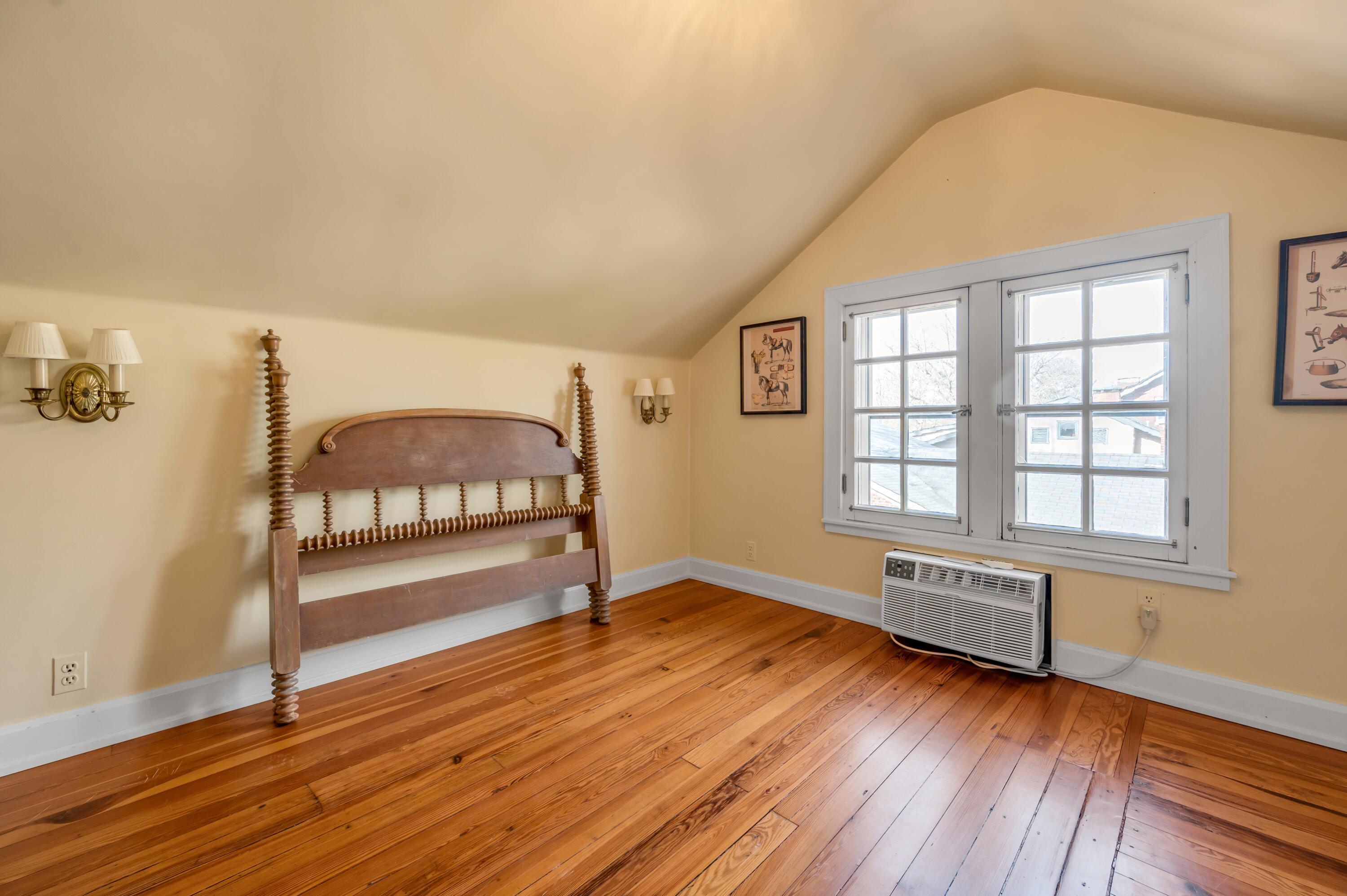 290 South Ashland Avenue