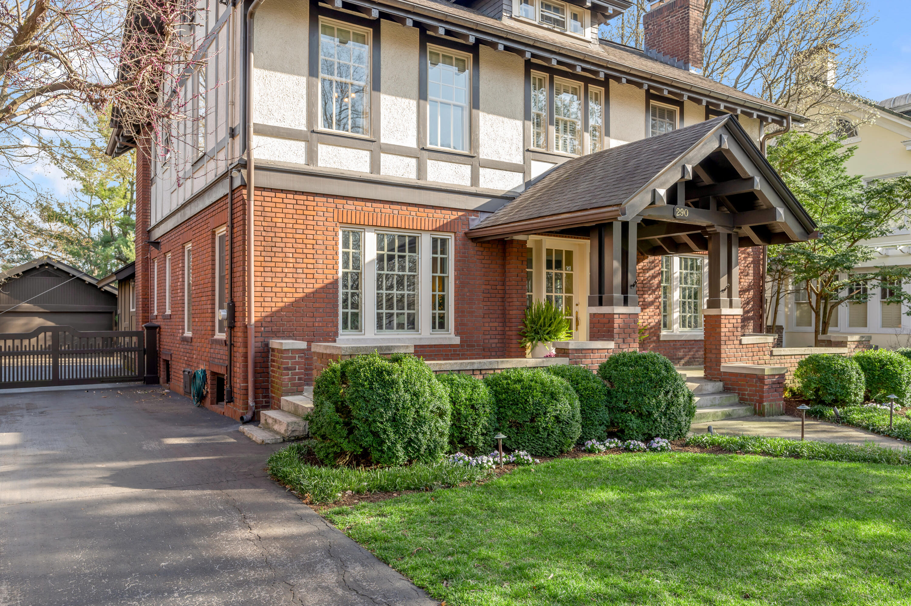 290 South Ashland Avenue